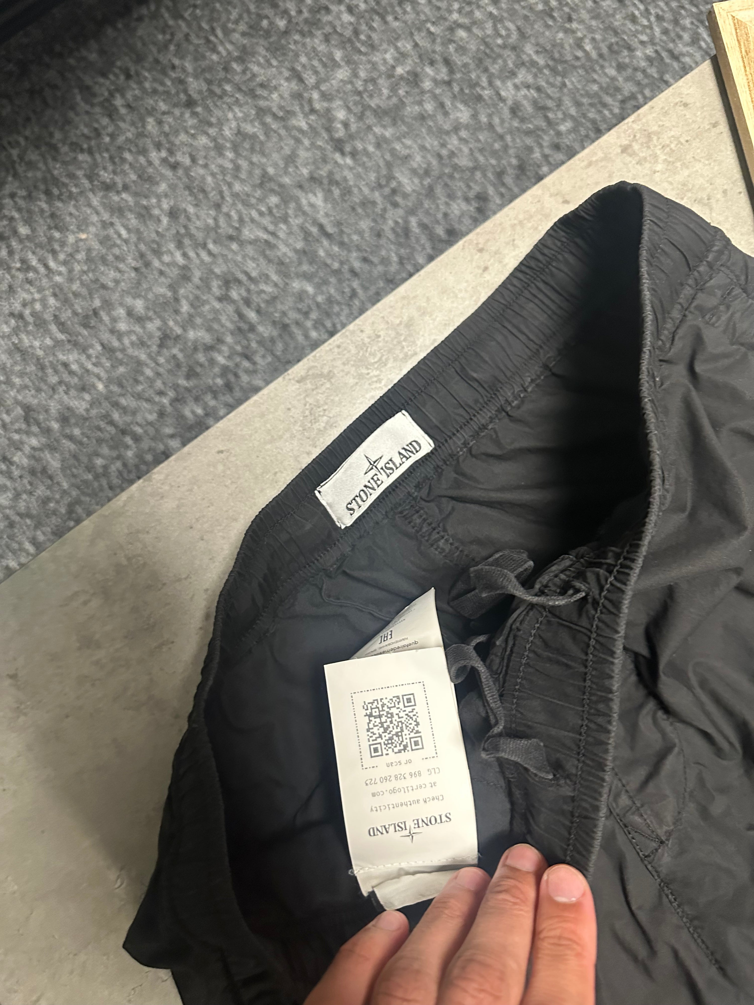 Stone Island Cargos Ex Display Size Small Waist 30 100% Authentic