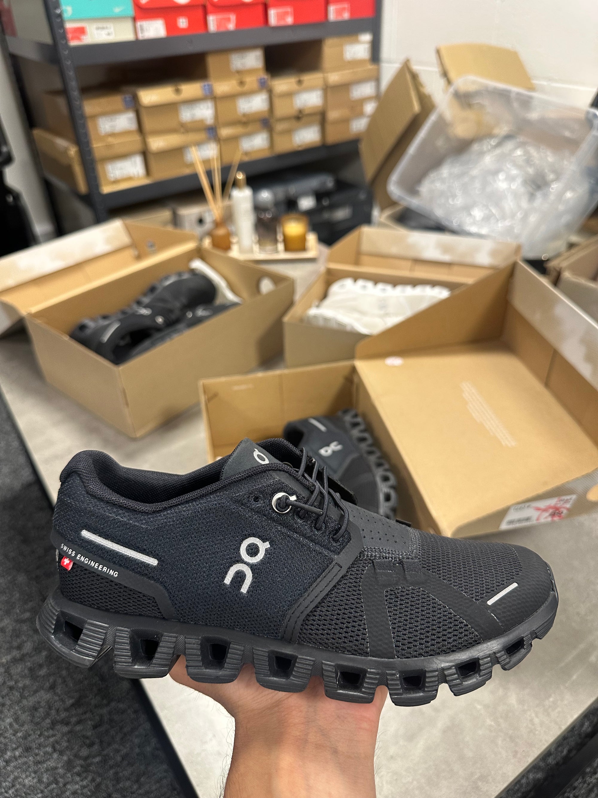 On Cloud 5 Black