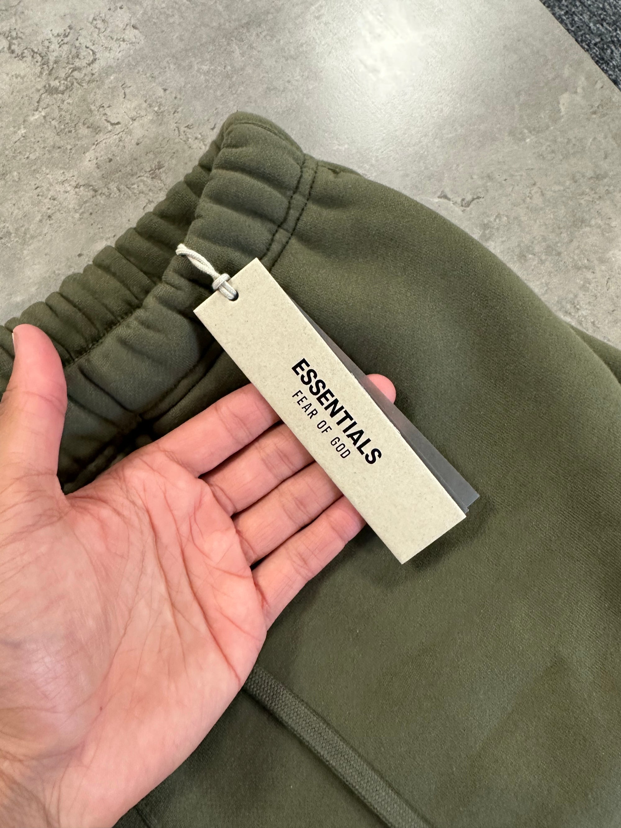 ESSENTIALS Shorts Small