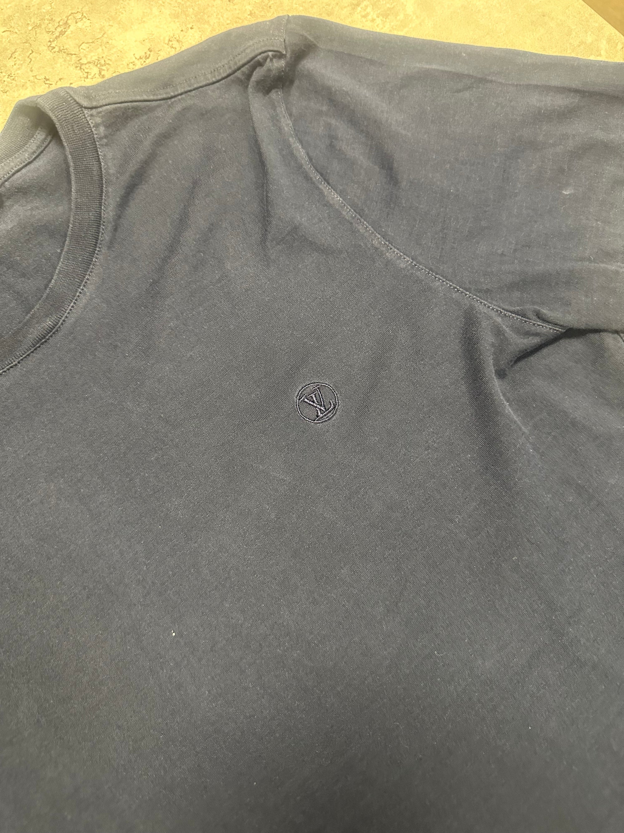 LV Tee