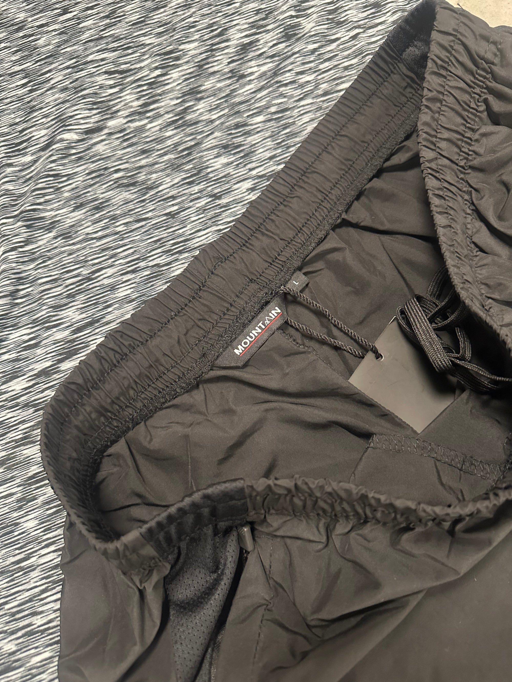 Mountain T-Shirt & Short Set RRP £85