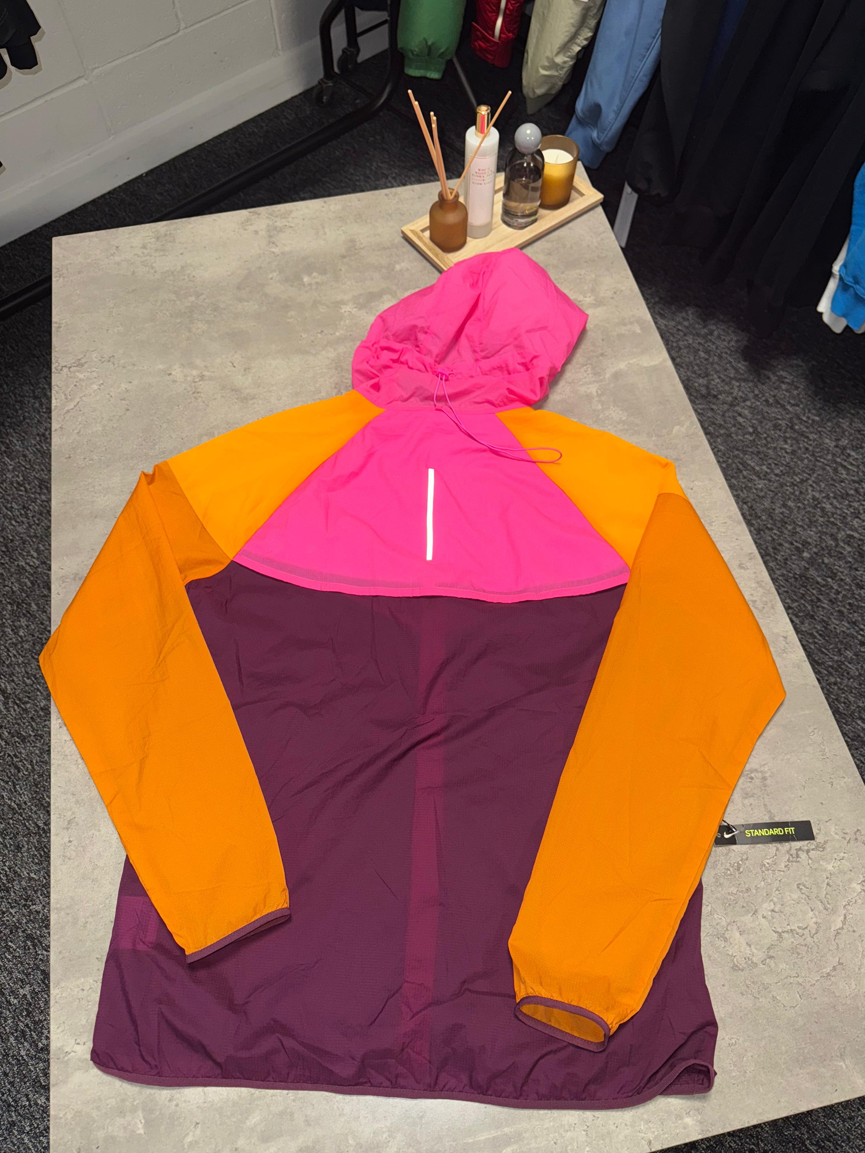 Rare Nike Windrunner (Asia)