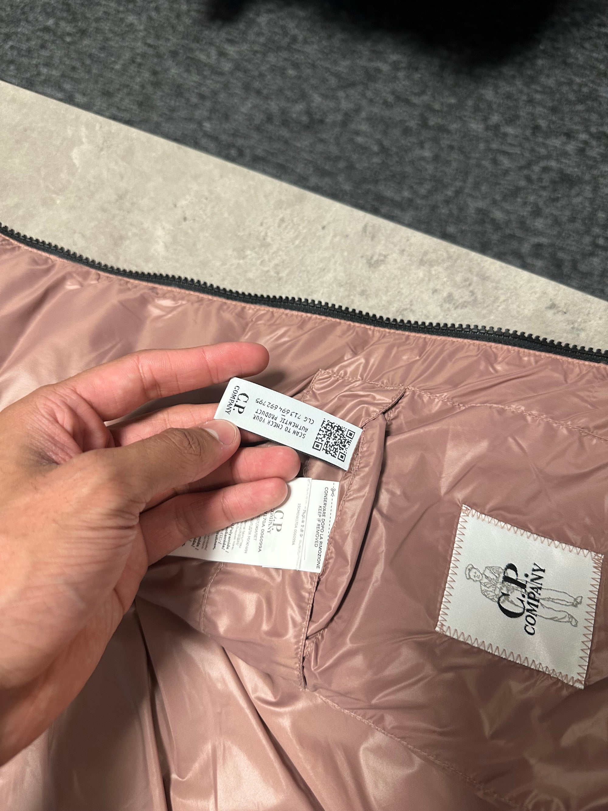 CP Company Brown DD Shell Down Filled Lens Viewer Gilet - Medium RRP £480