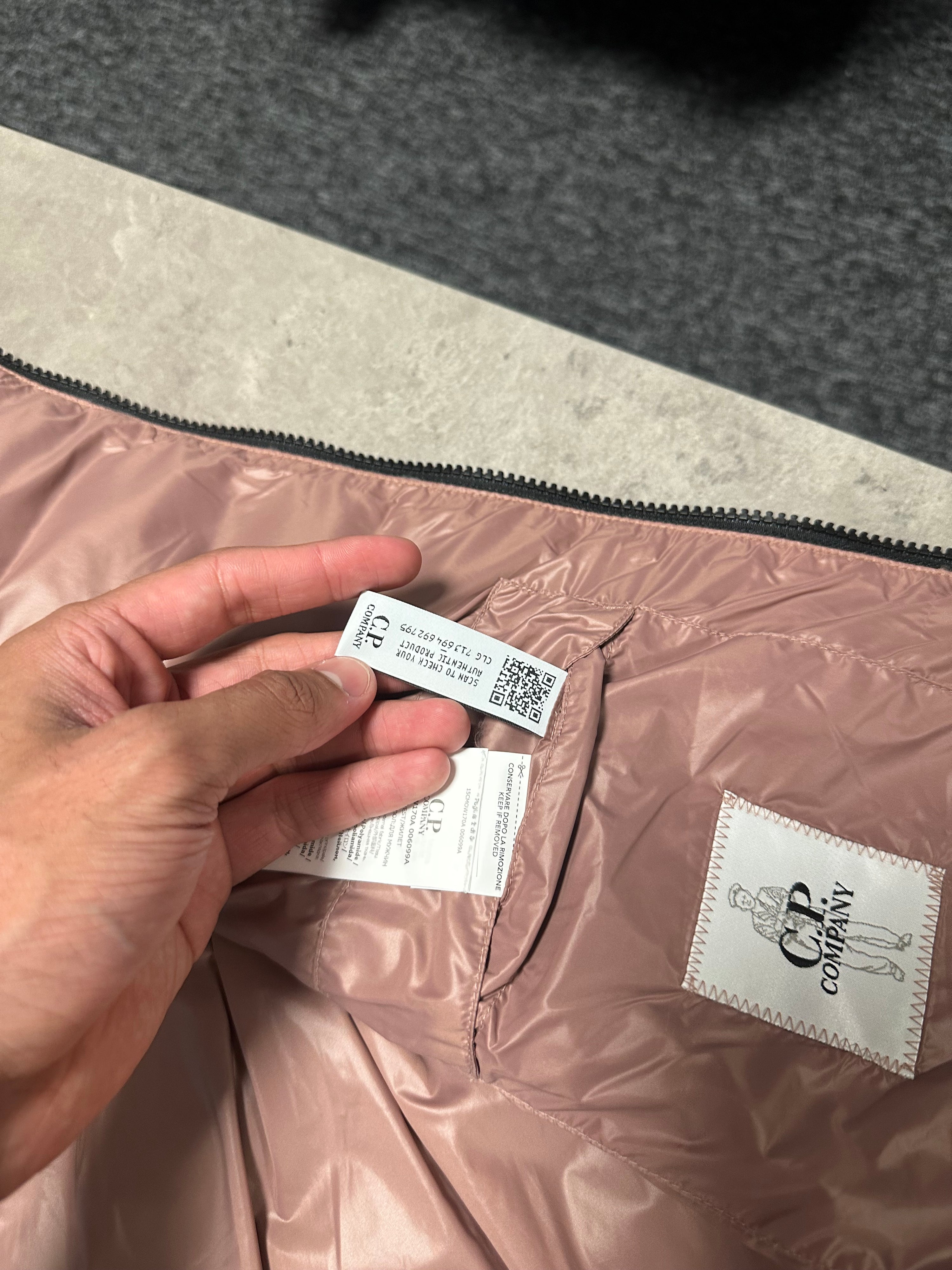 CP Company Brown DD Shell Down Filled Lens Viewer Gilet - Medium RRP £480
