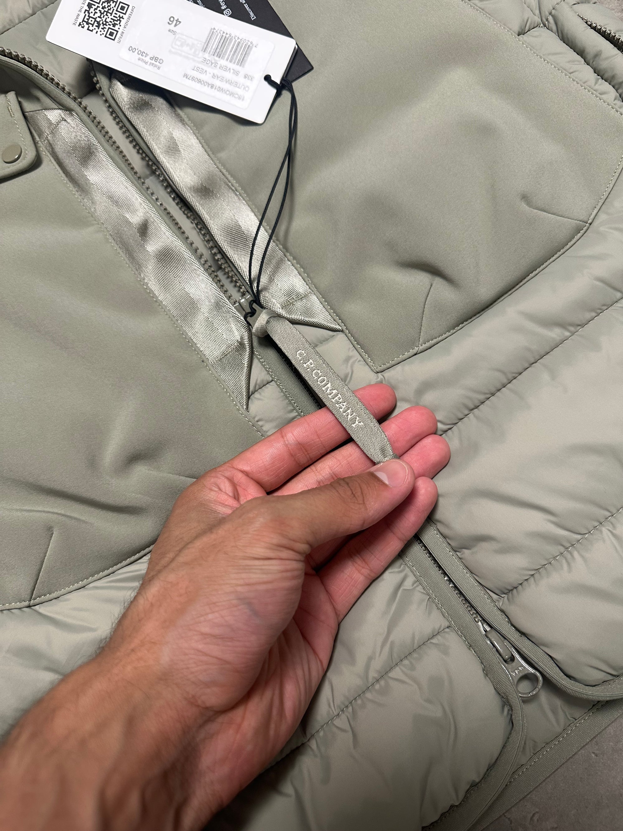 CP Company Biege Shell-R Google Hood Gilet RRP £430 Small
