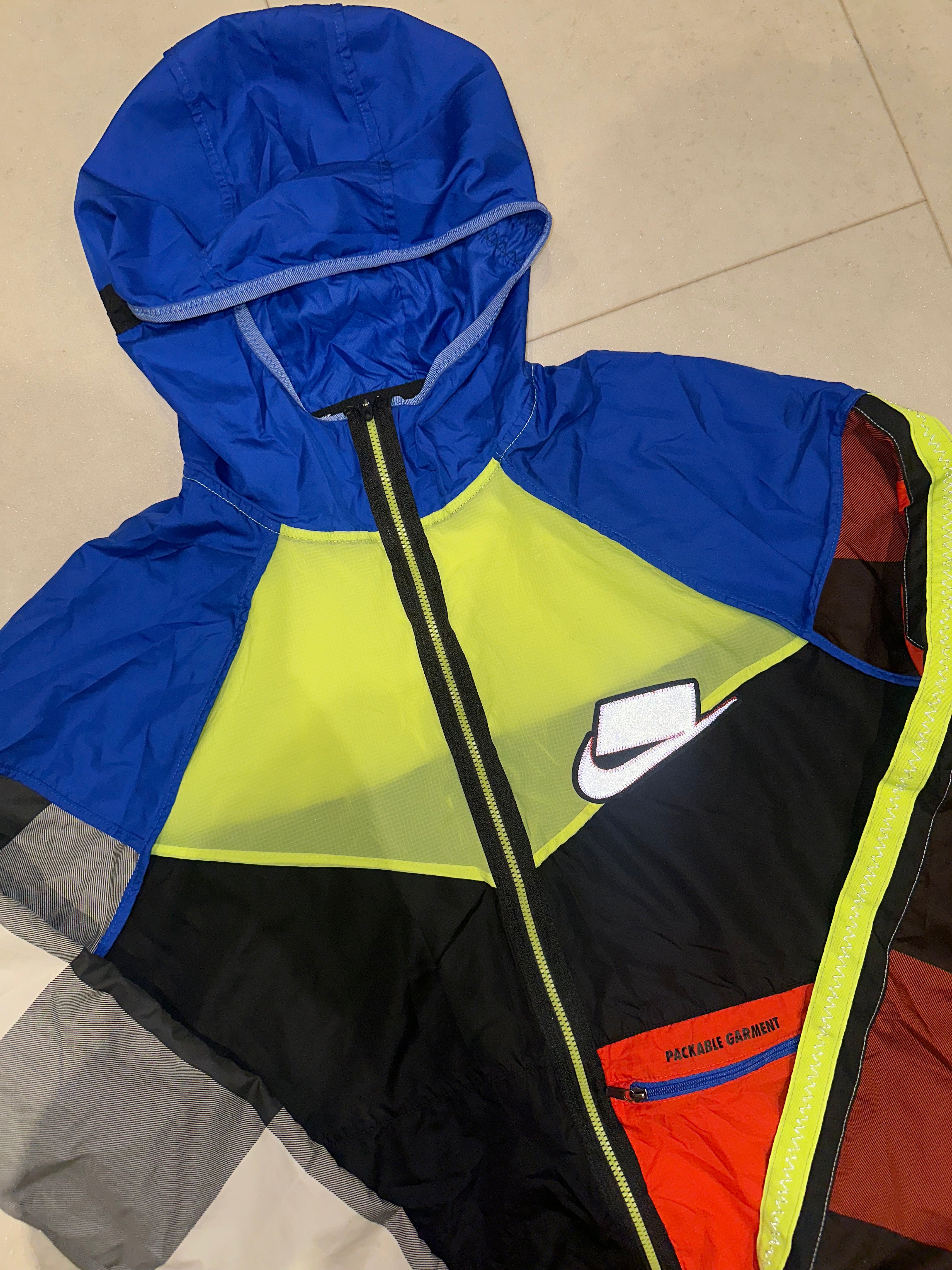 Meekz Windrunner Size Medium Fits Small