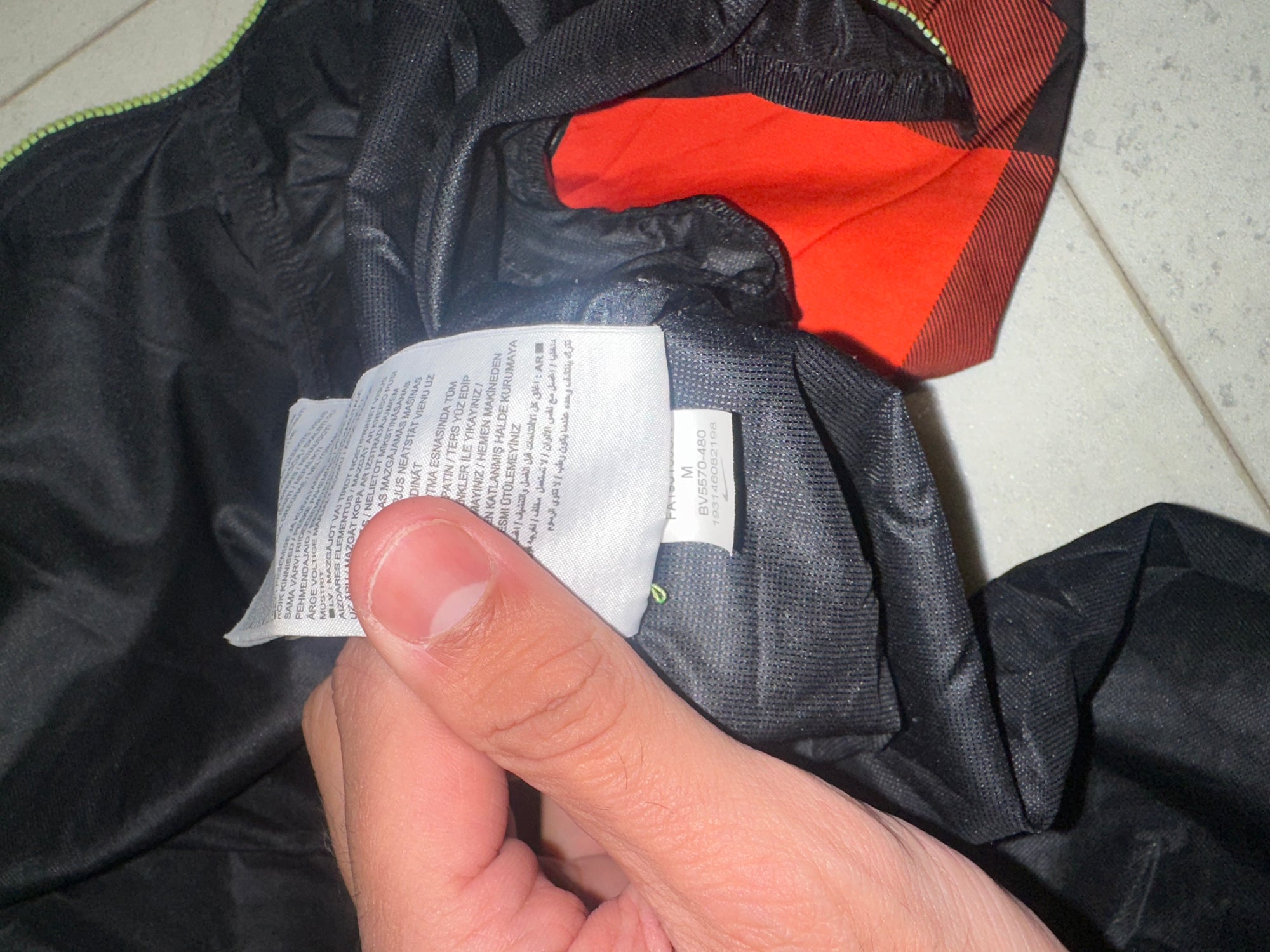 Meekz Windrunner Size Medium Fits Small