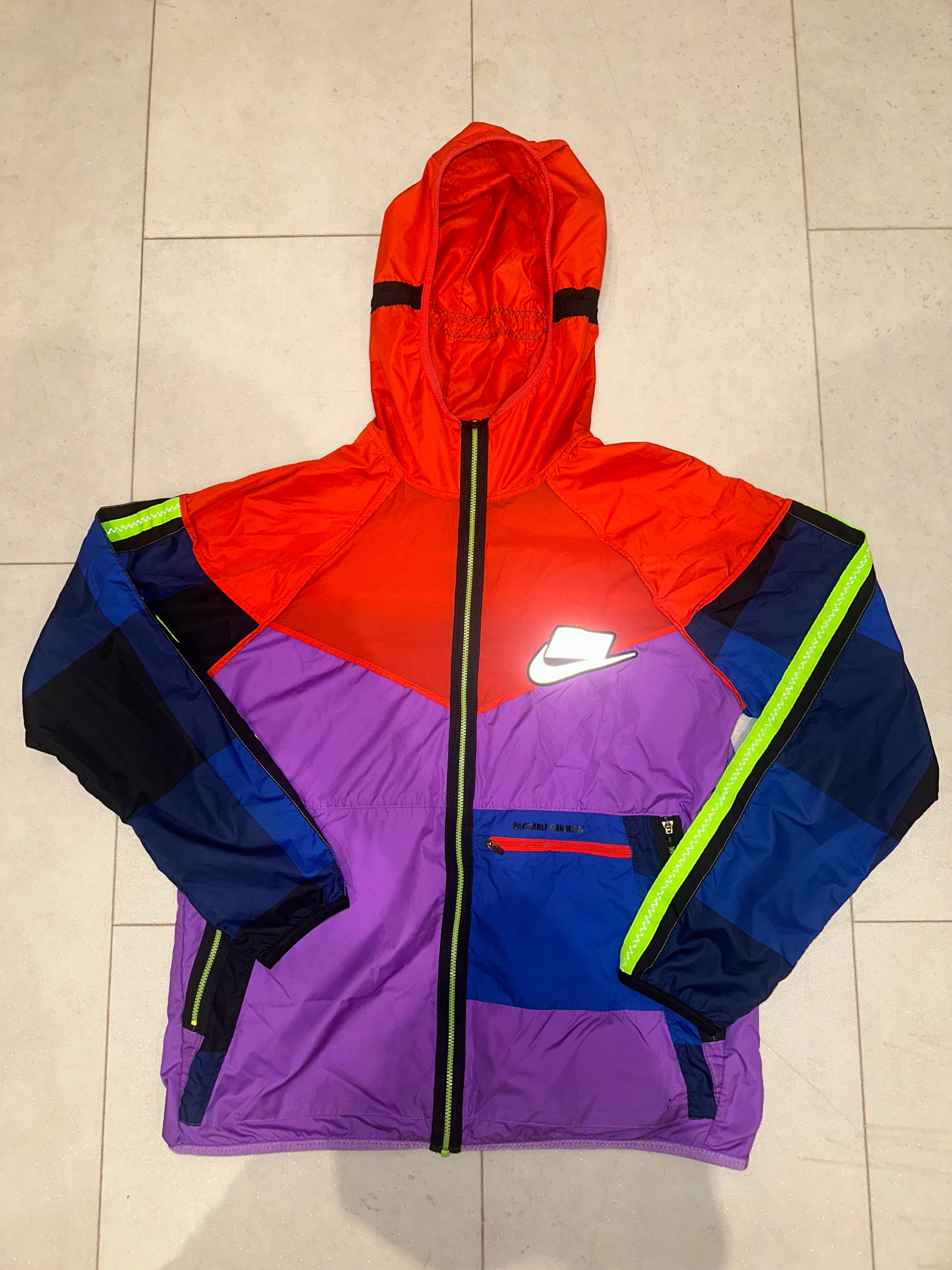 Meekz Windrunner Large Fits Medium