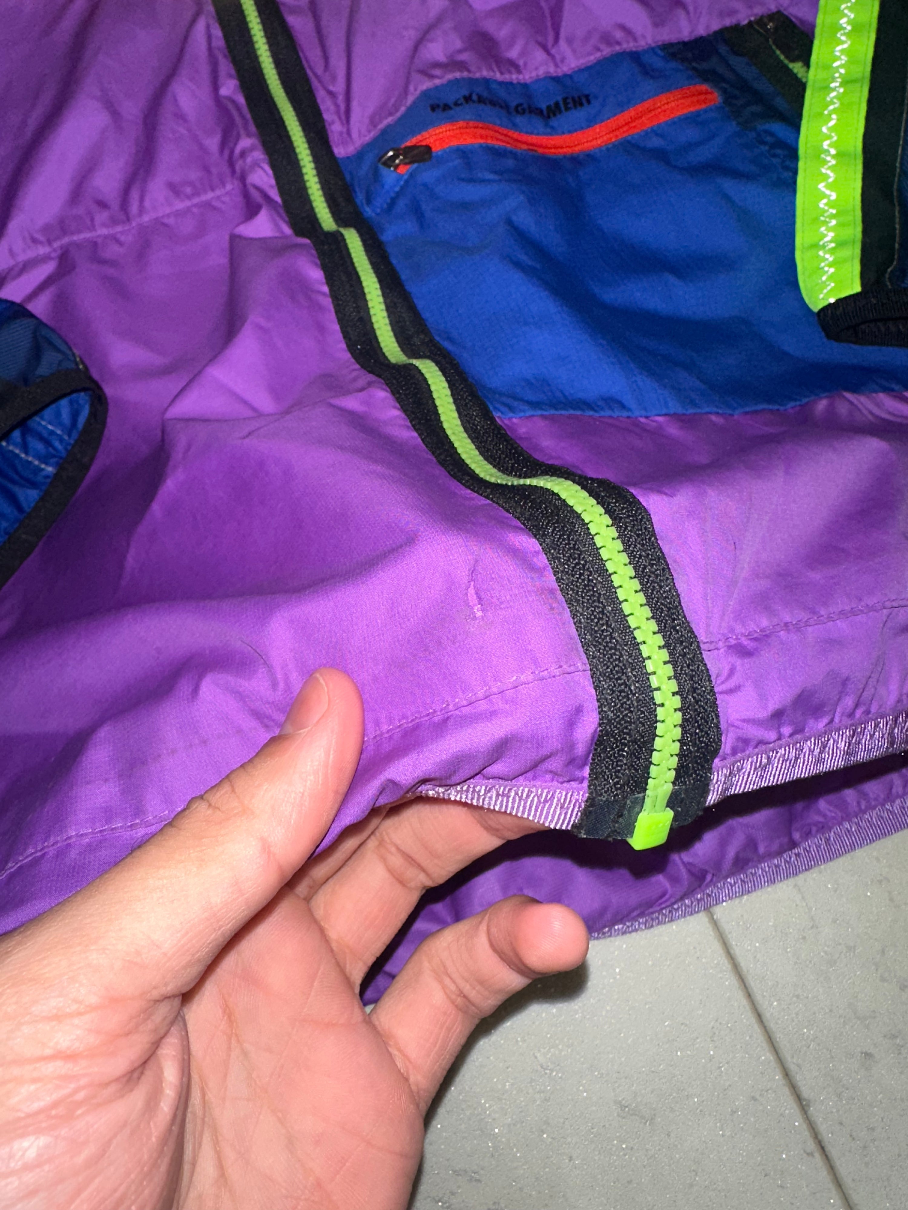 Meekz Windrunner Large Fits Medium