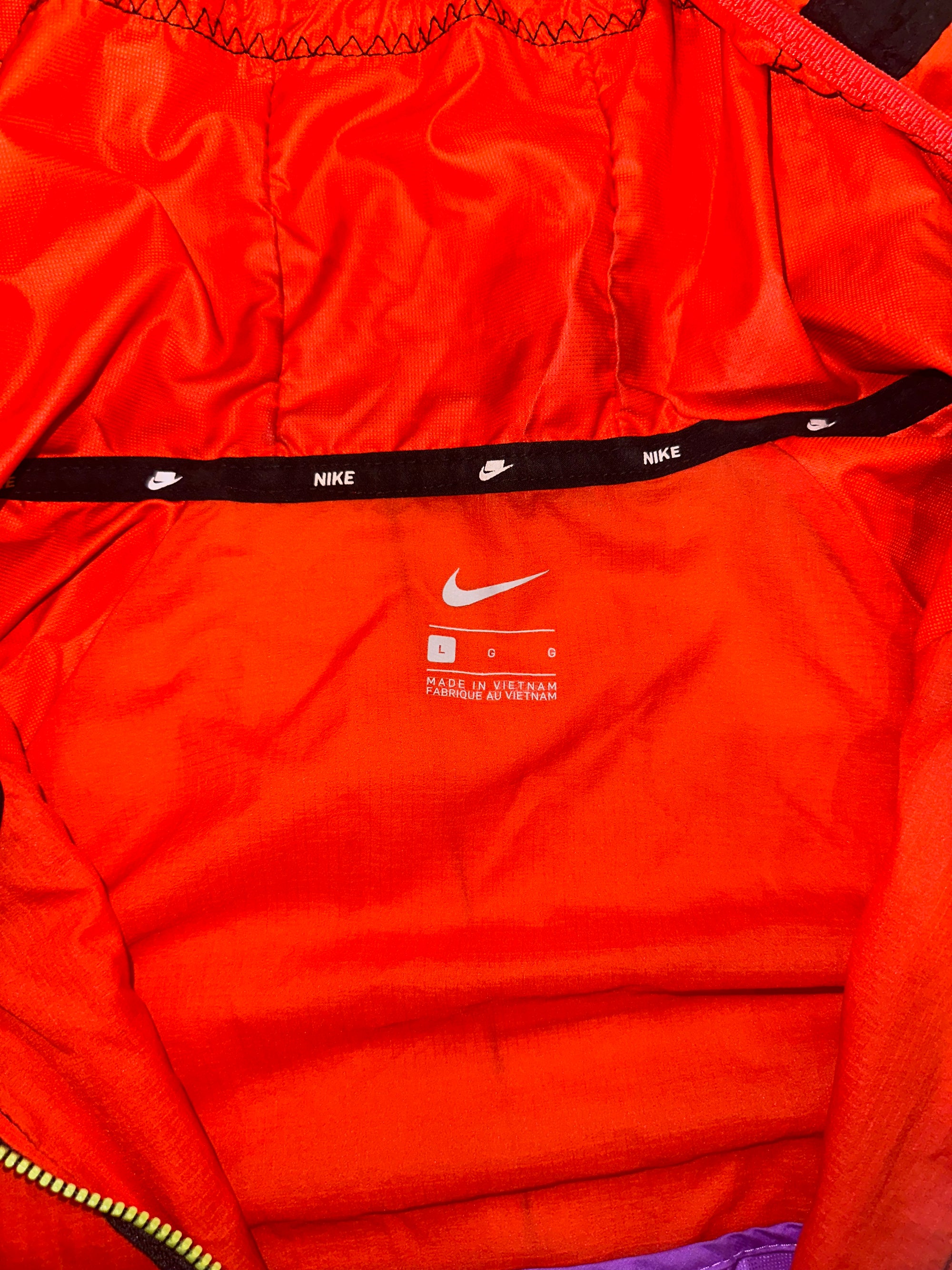 Meekz Windrunner Large Fits Medium