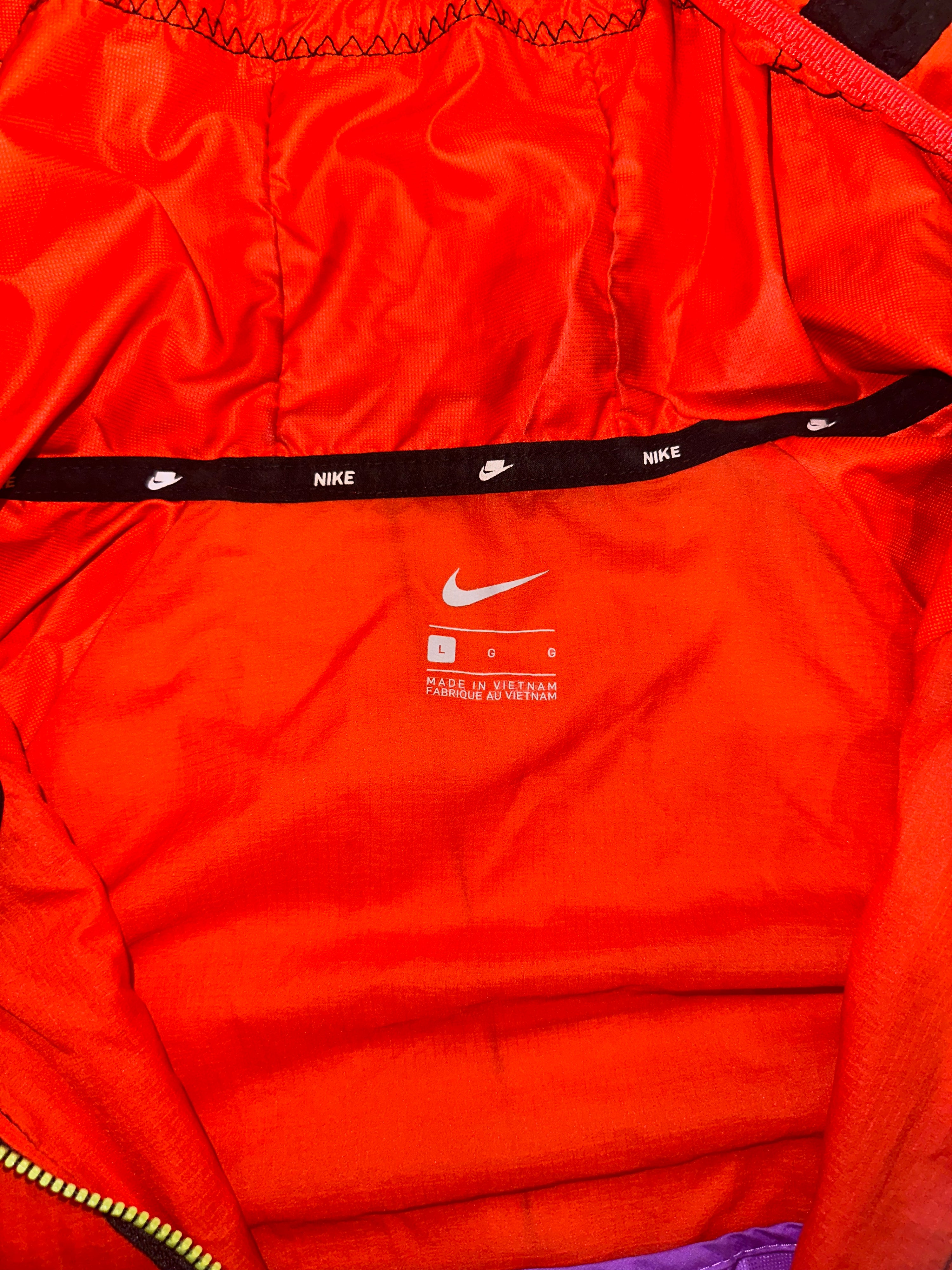 Meekz Windrunner Large Fits Medium