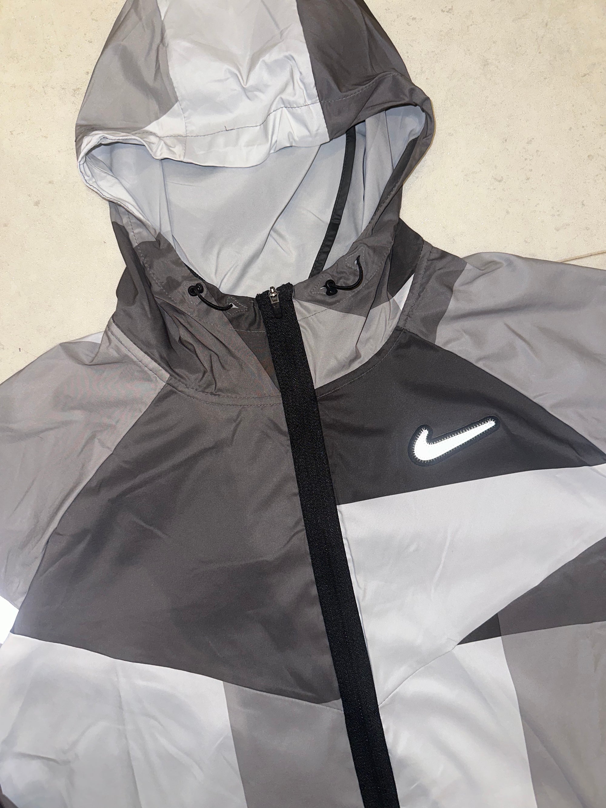 Patchworks Windrunner Jacket Grey Size Large