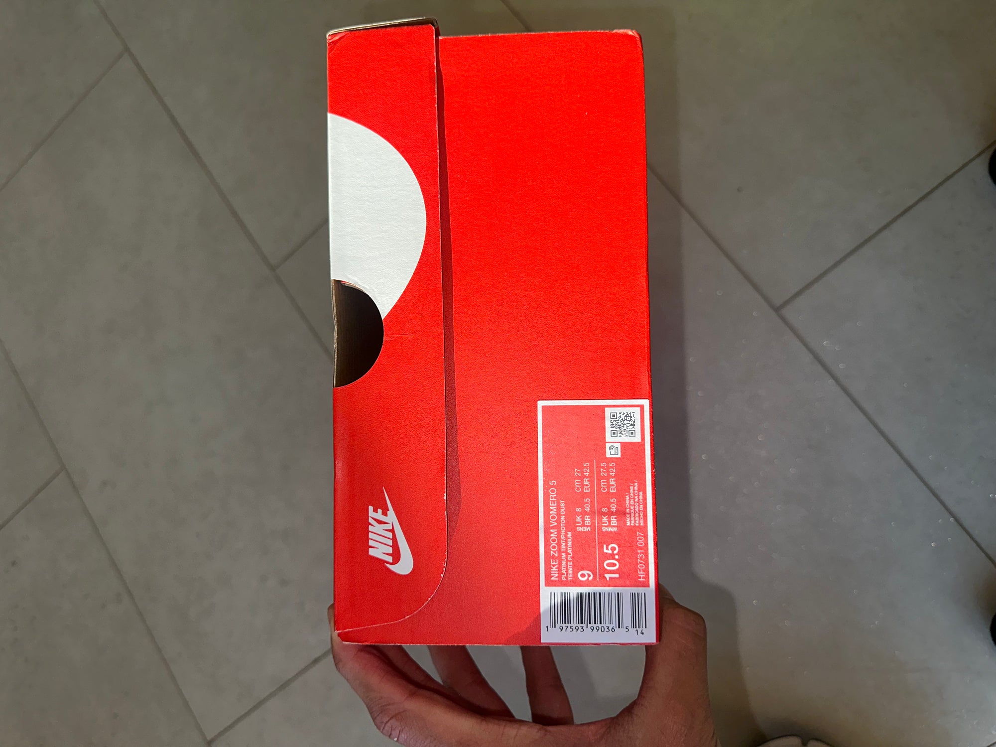 Vomero 5 Platinum Tint RRP £155