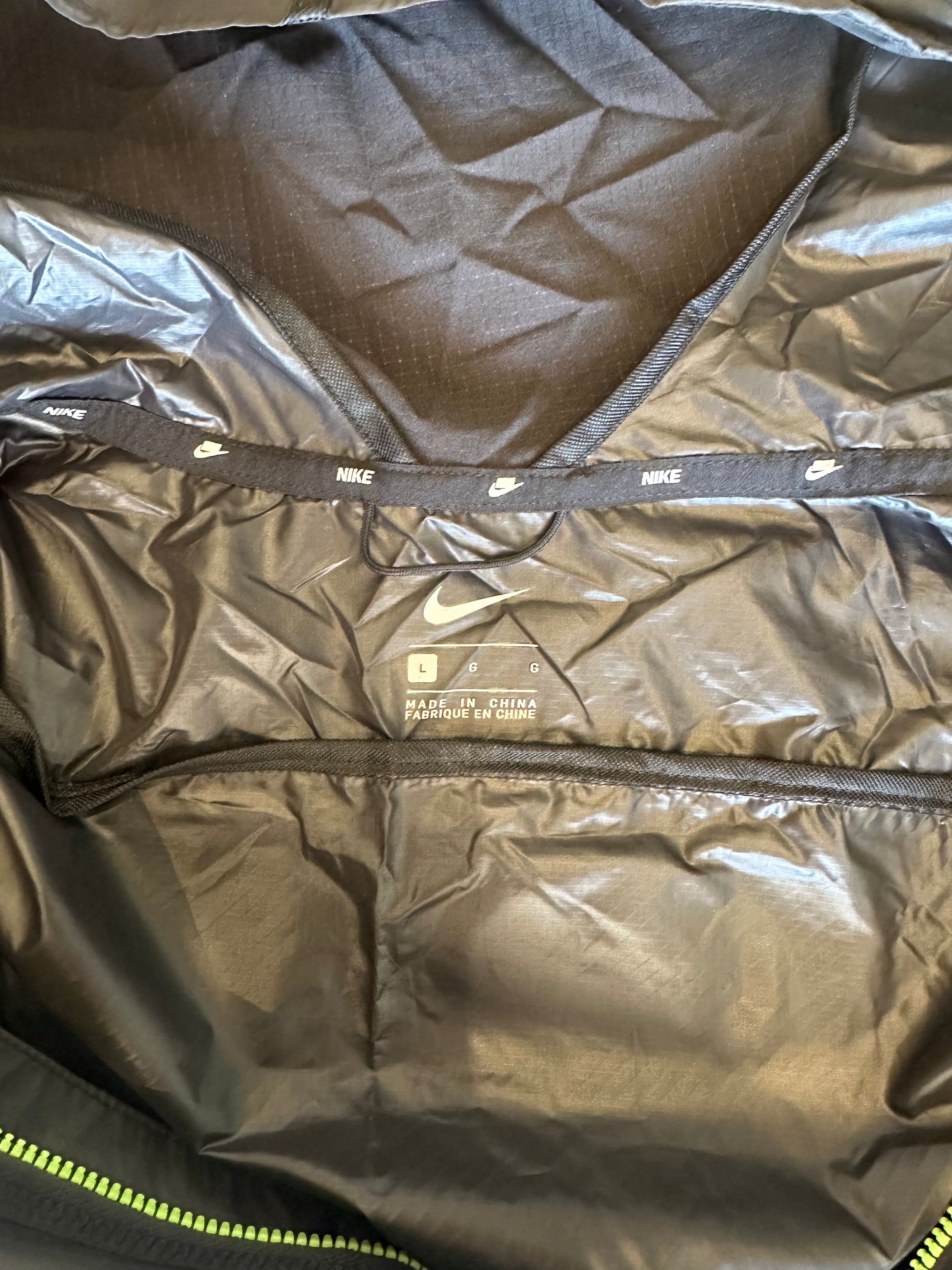 Nike Flash Reflective Shield 3M Running Jacket BV5615-010