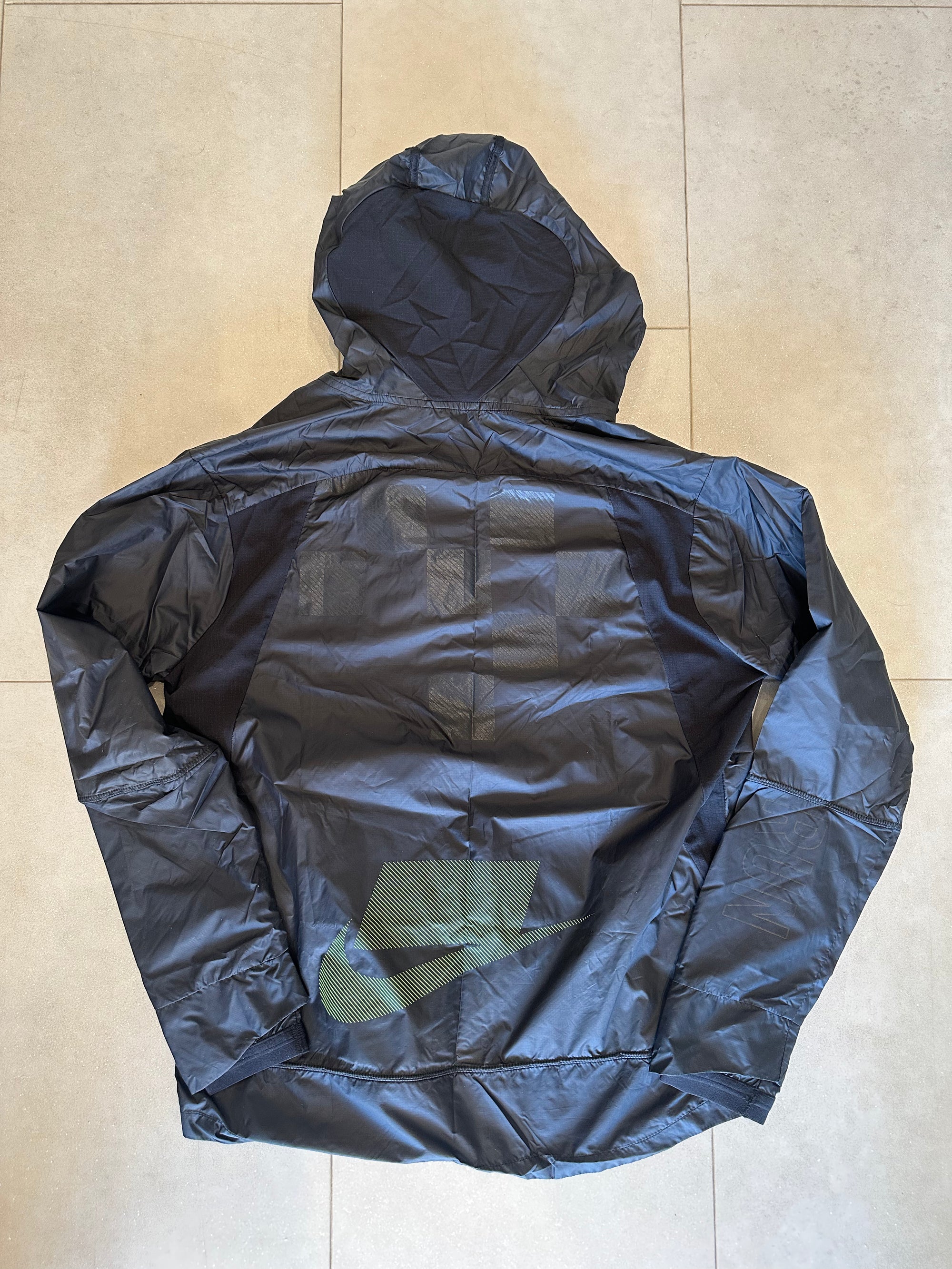 Nike Flash Reflective Shield 3M Running Jacket BV5615-010