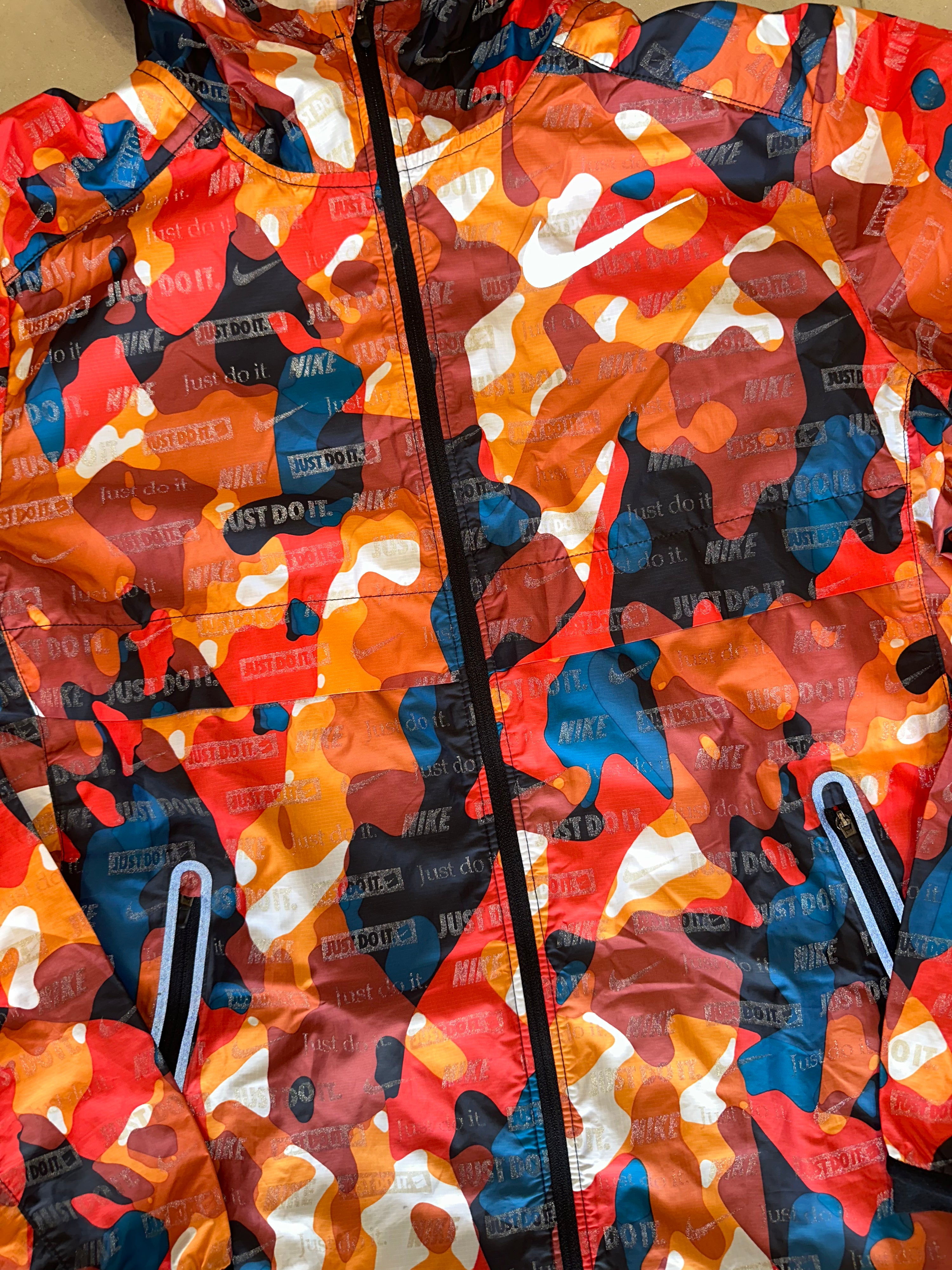 Rare Nike Windrunner Just Do It Camo Asia