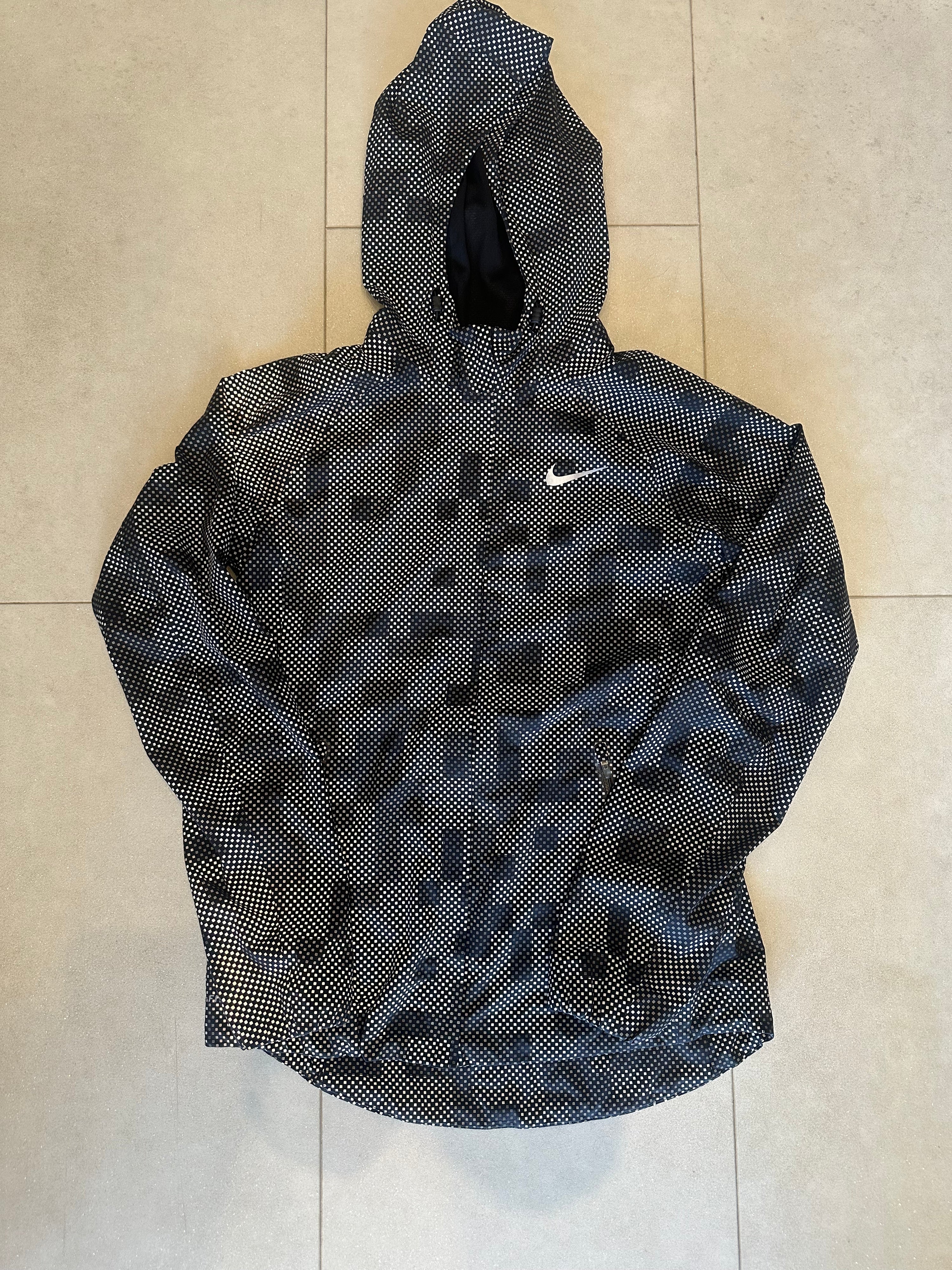 ULTRA Rare Storm Fit Windrunner Asia