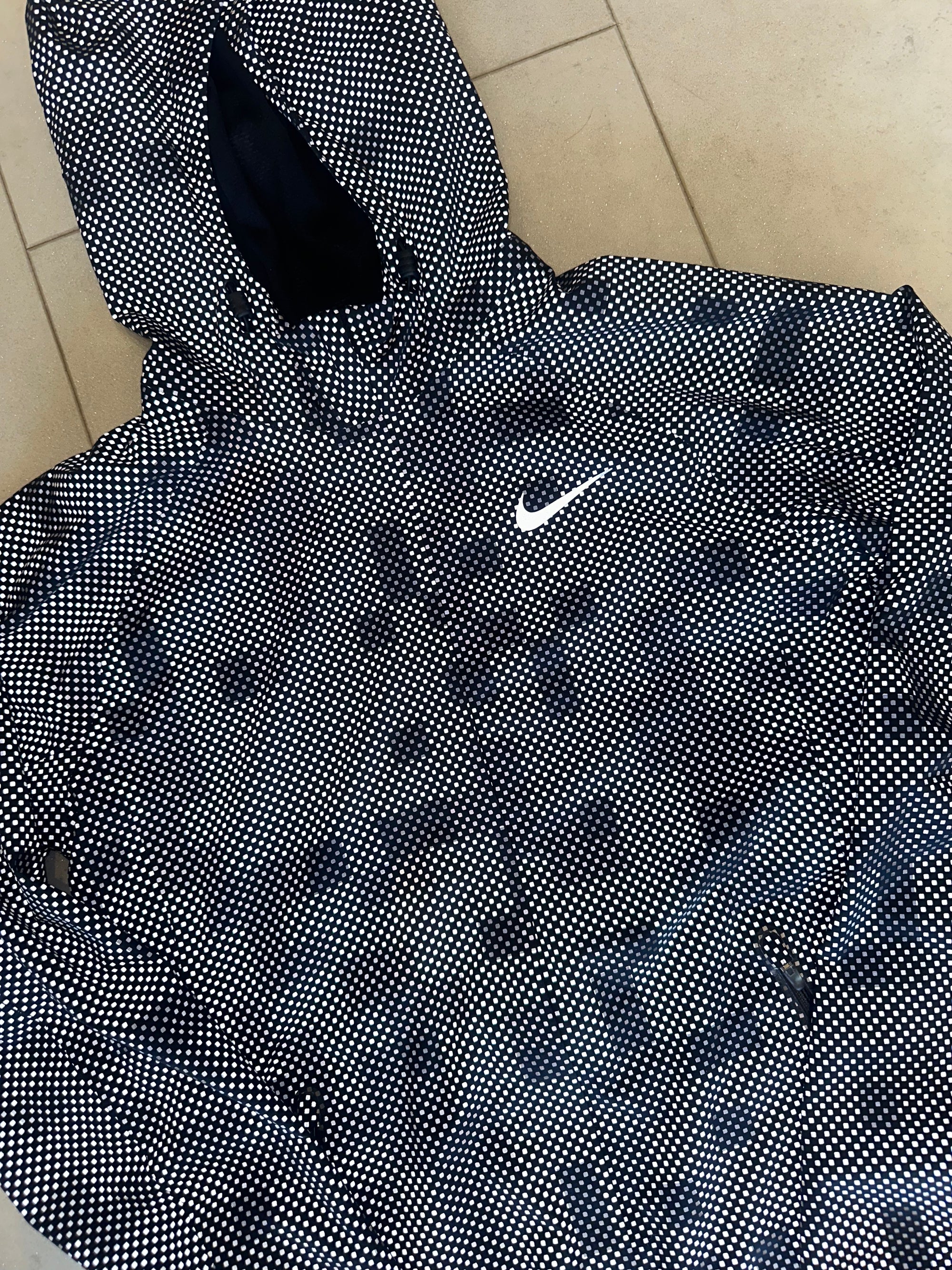 ULTRA Rare Storm Fit Windrunner Asia