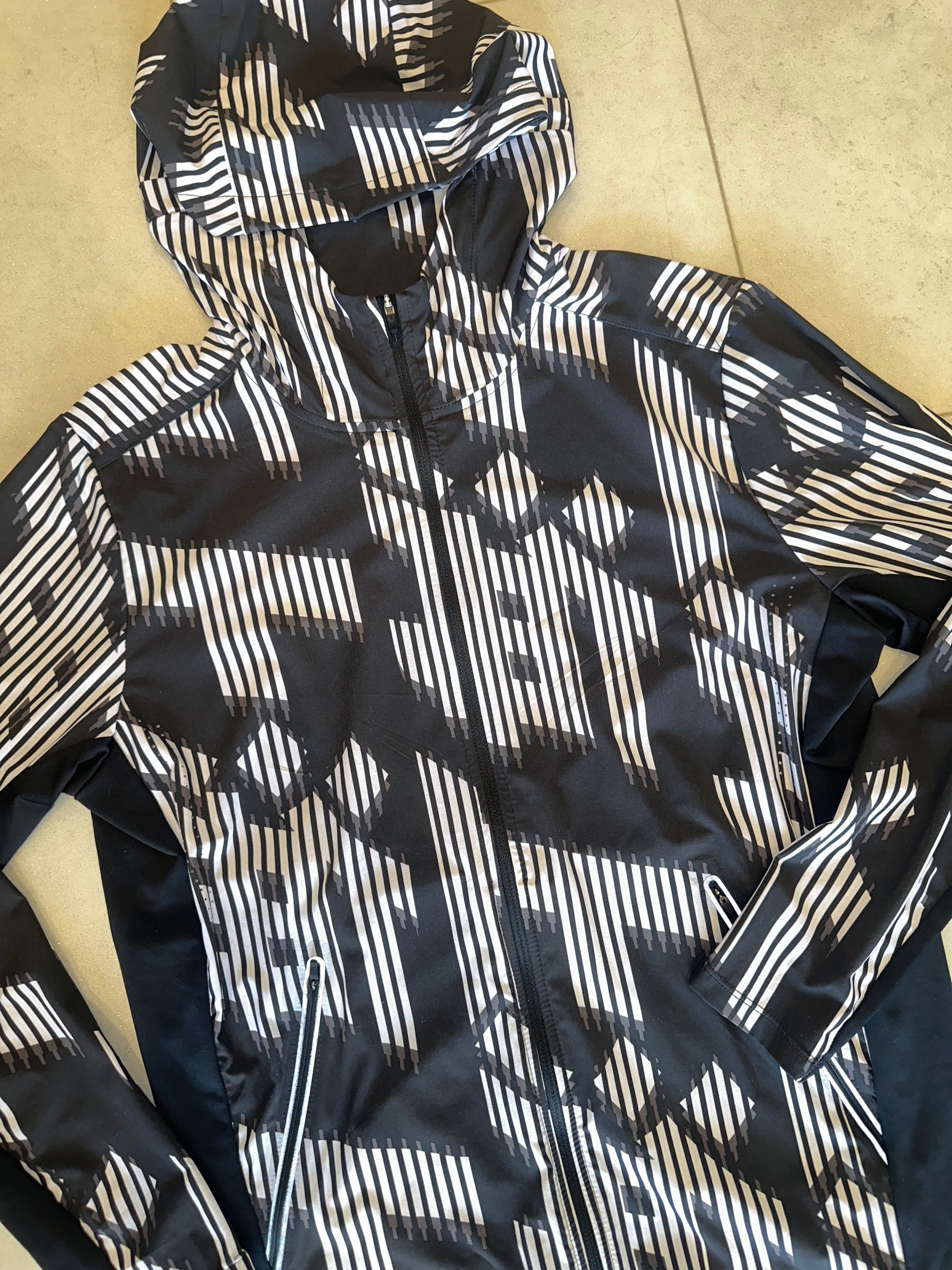 Exclusive Windrunner Asia