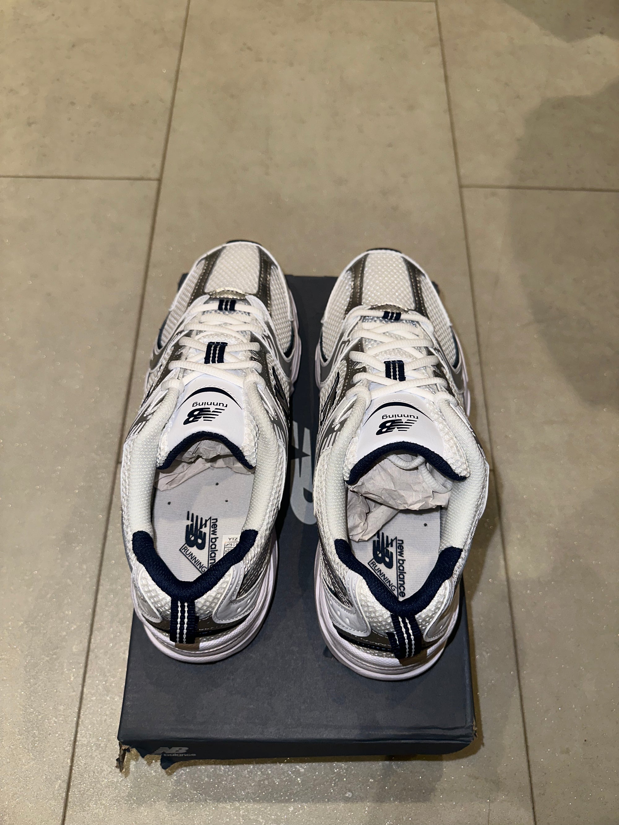 MB530 Silver Navy