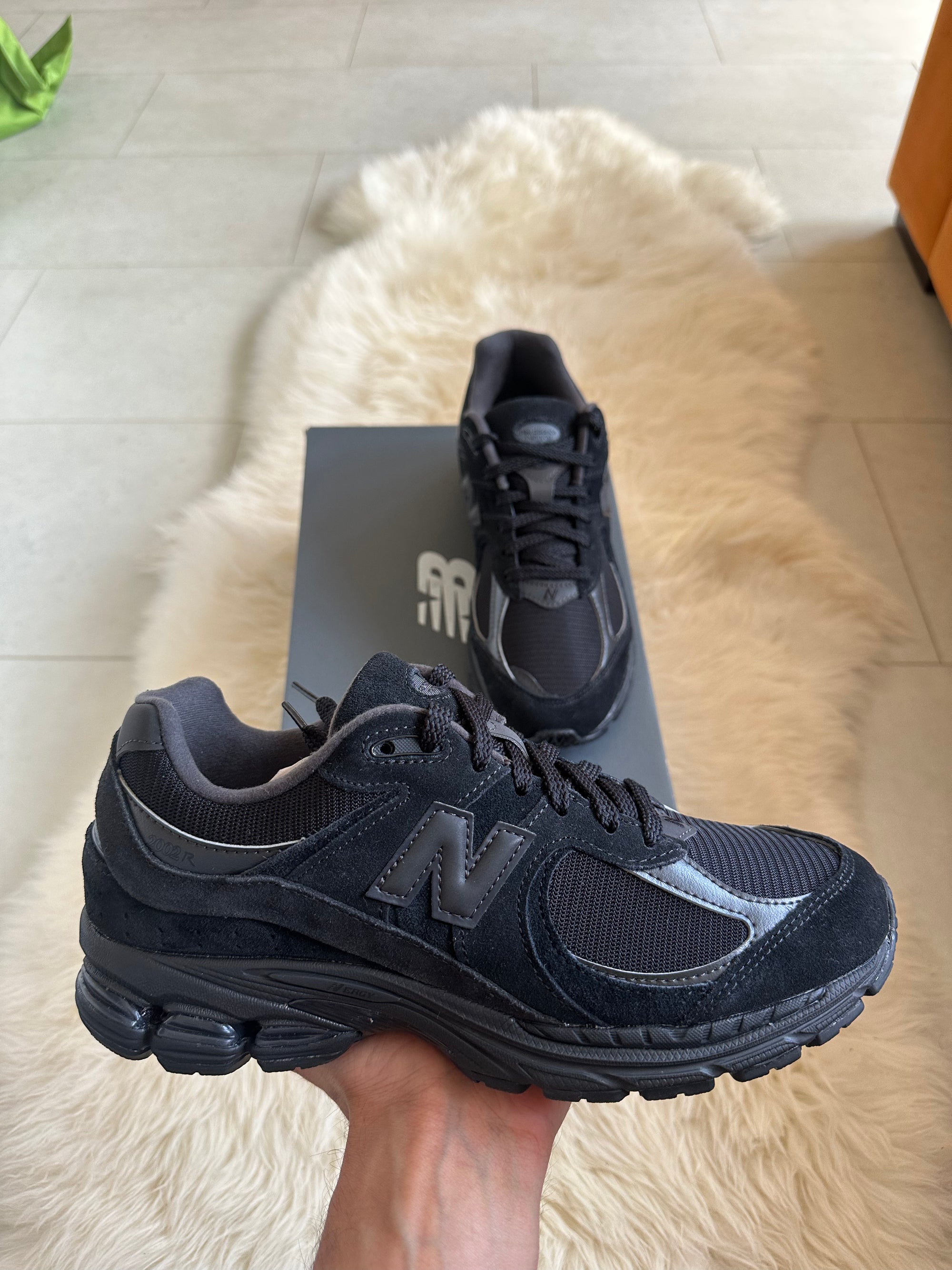 New Balance 2002 Triple Black Sold Out Everywhere RRP £135