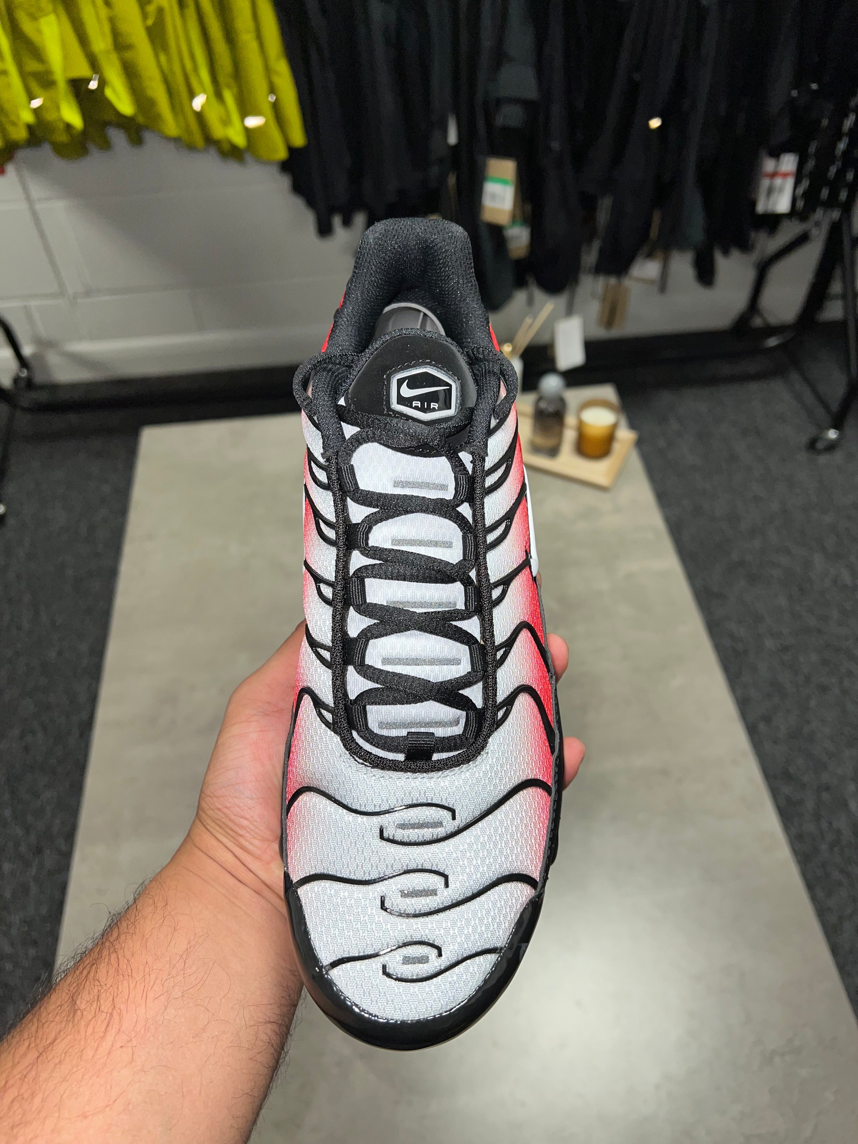 Nike Tns Pure Platinum/University Red