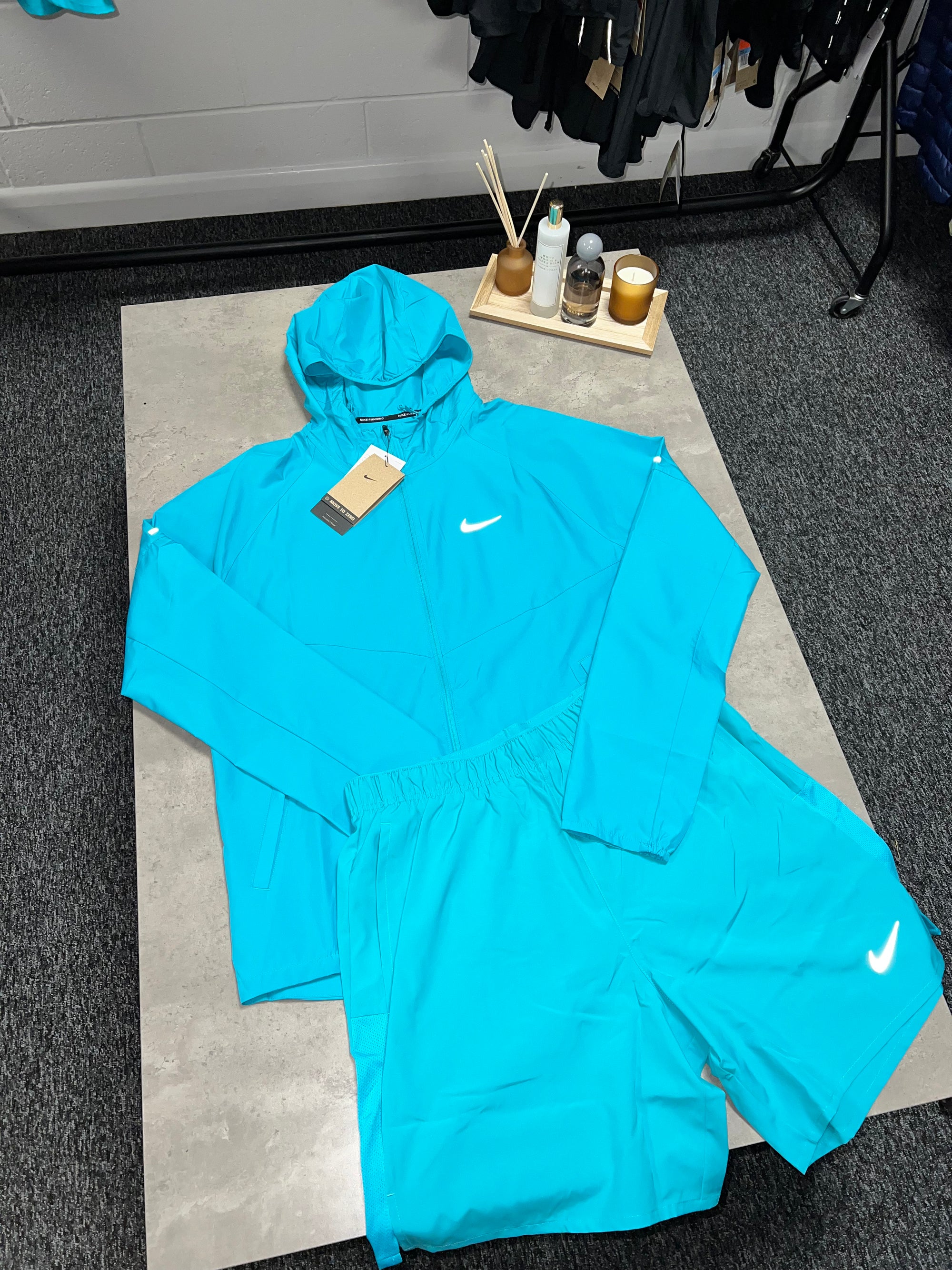 Nike Repel Windbreaker & Shorts Set - Dusty Cactus