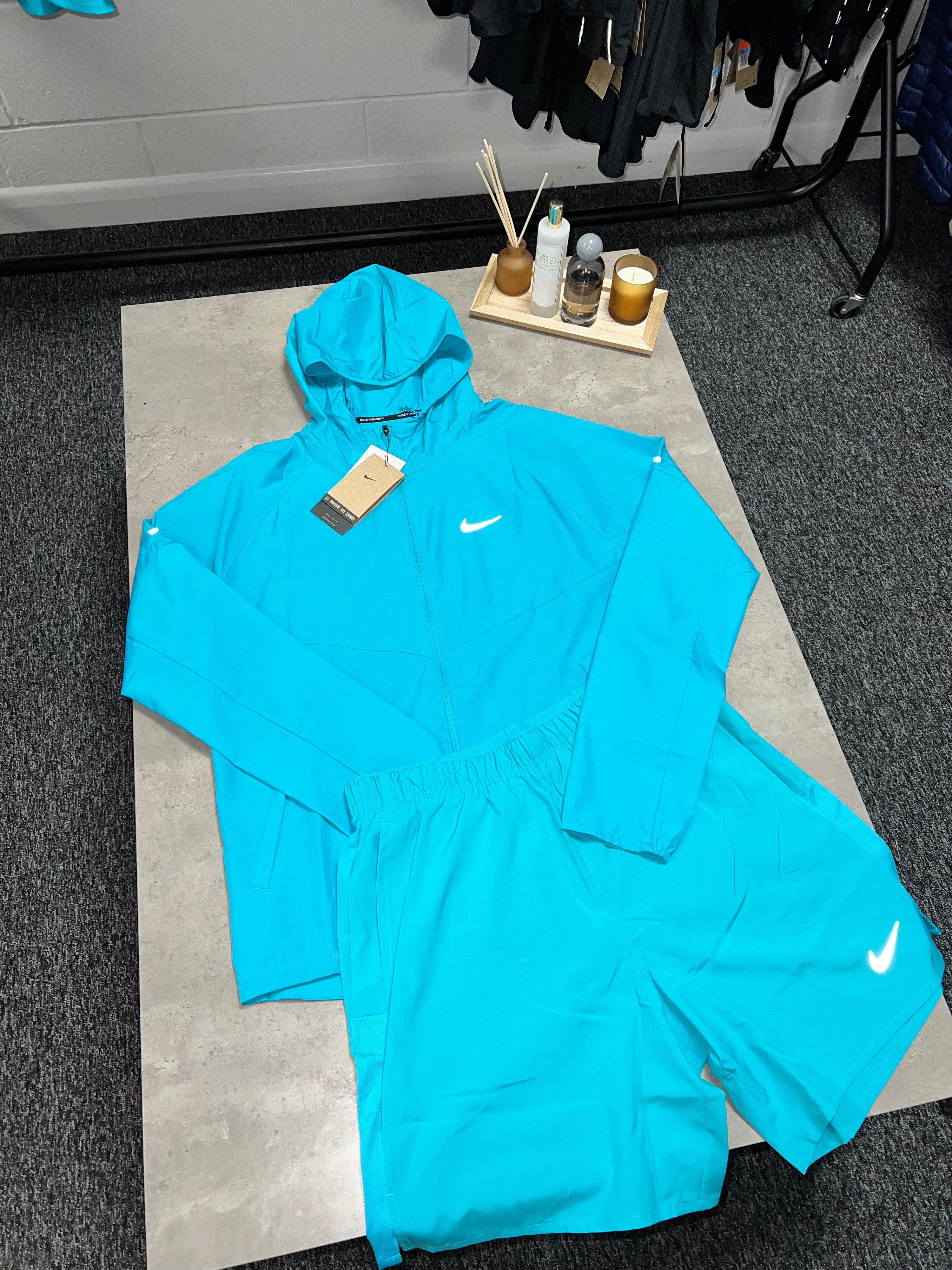 Nike Repel Windbreaker & Shorts Set - Dusty Cactus