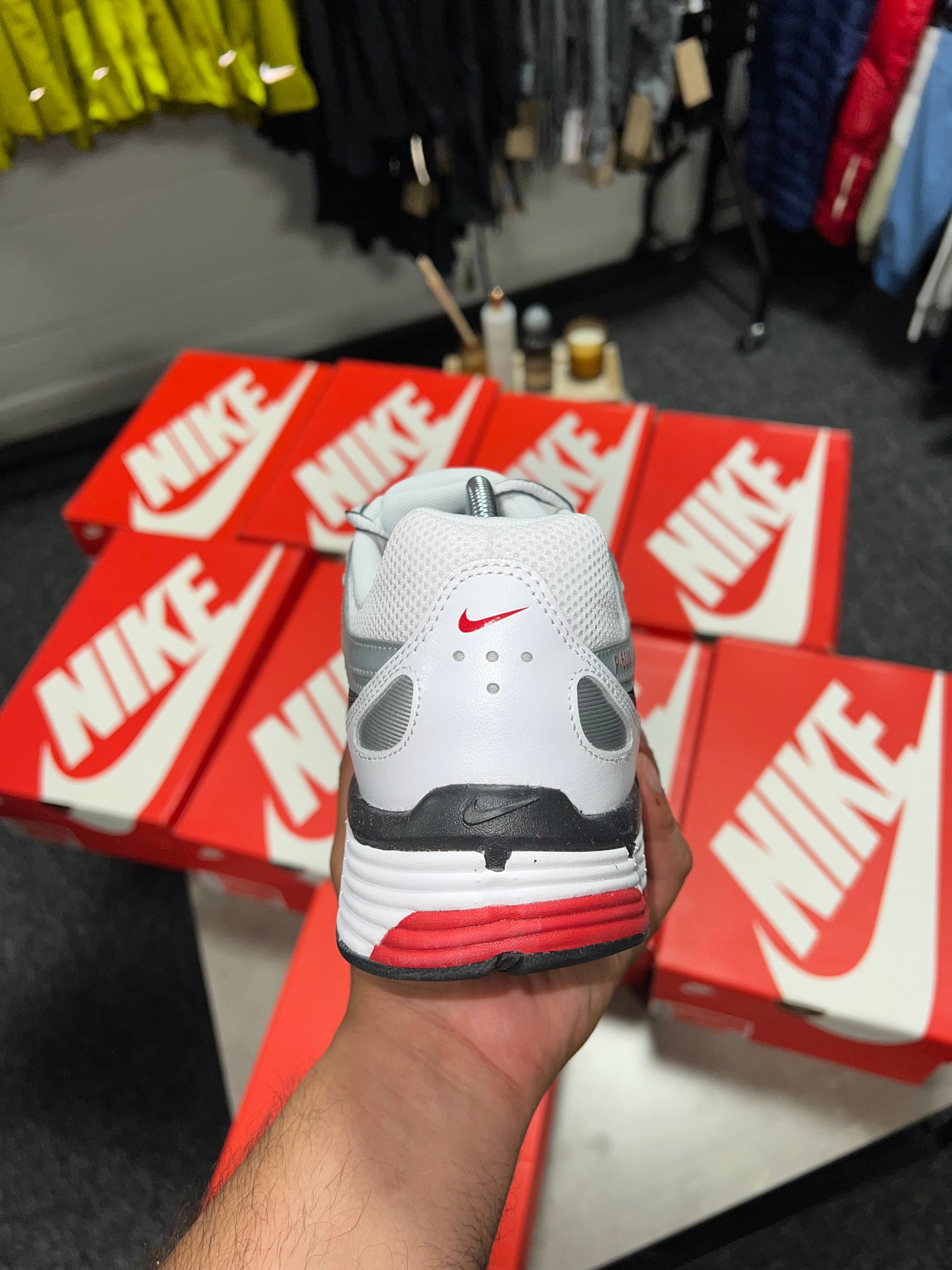 NIke P6000 White/Varsity Red