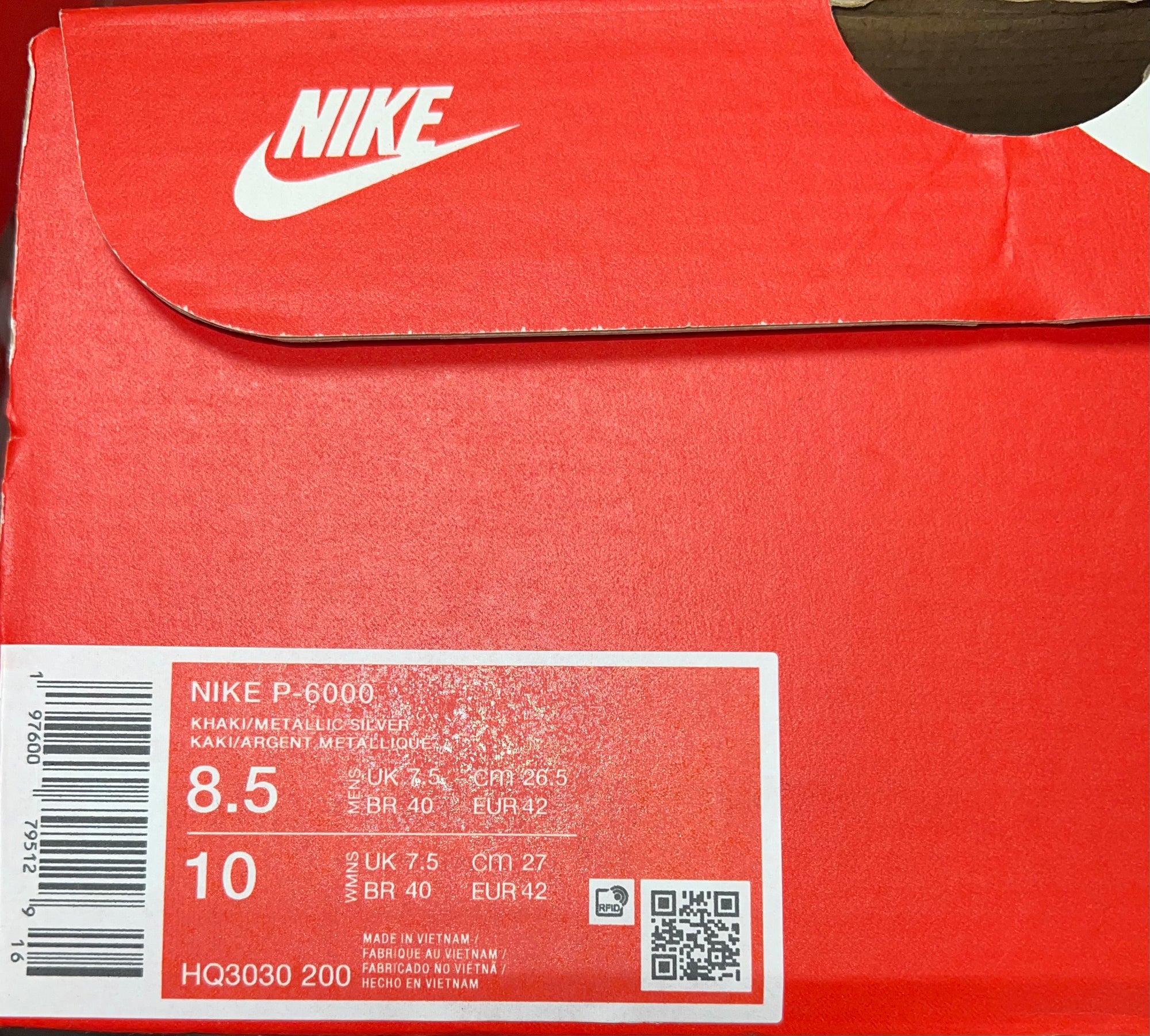 Nike P6000 Khaki/Metallic Silver