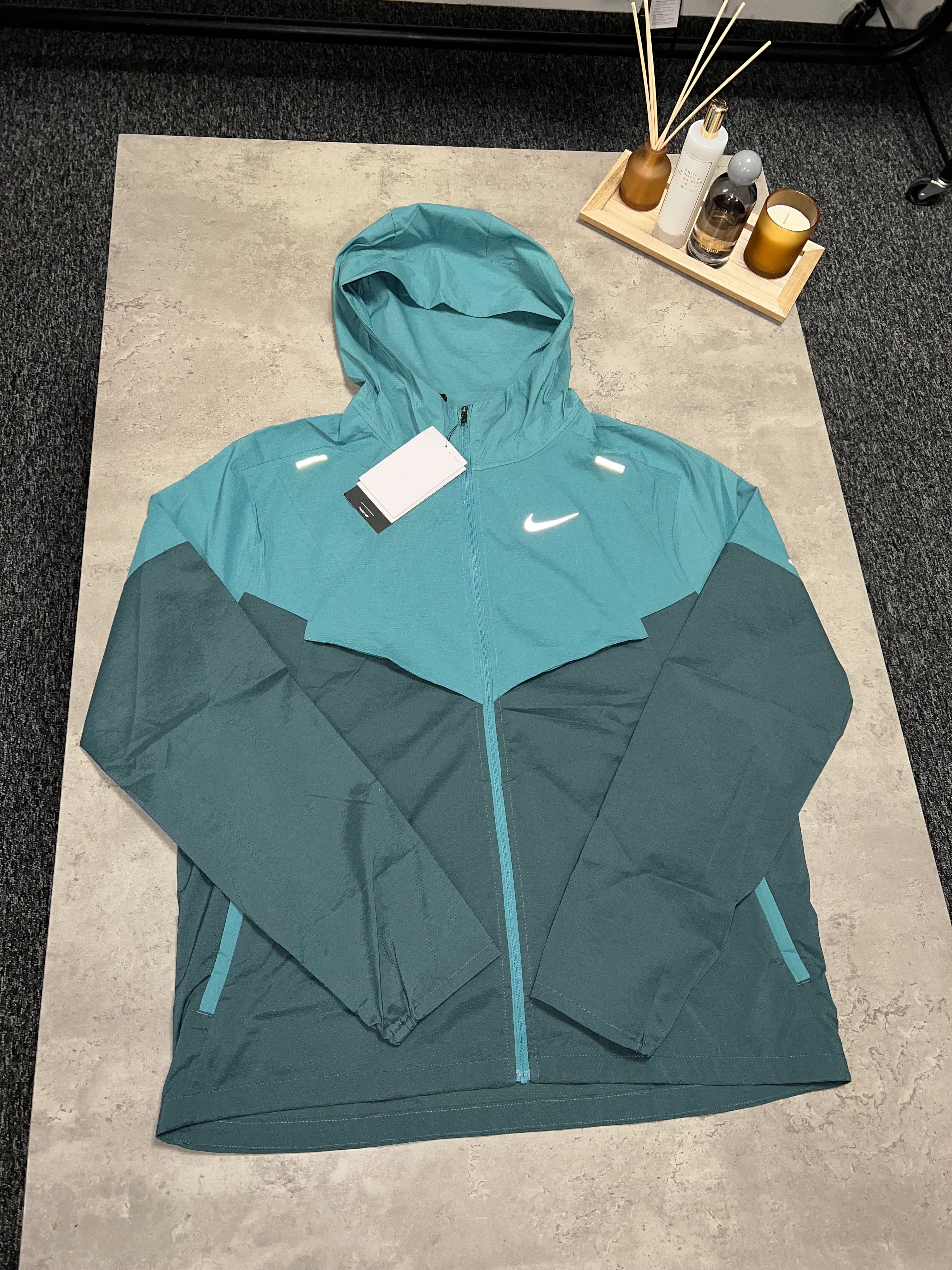 Green Teal Windrunner Asia