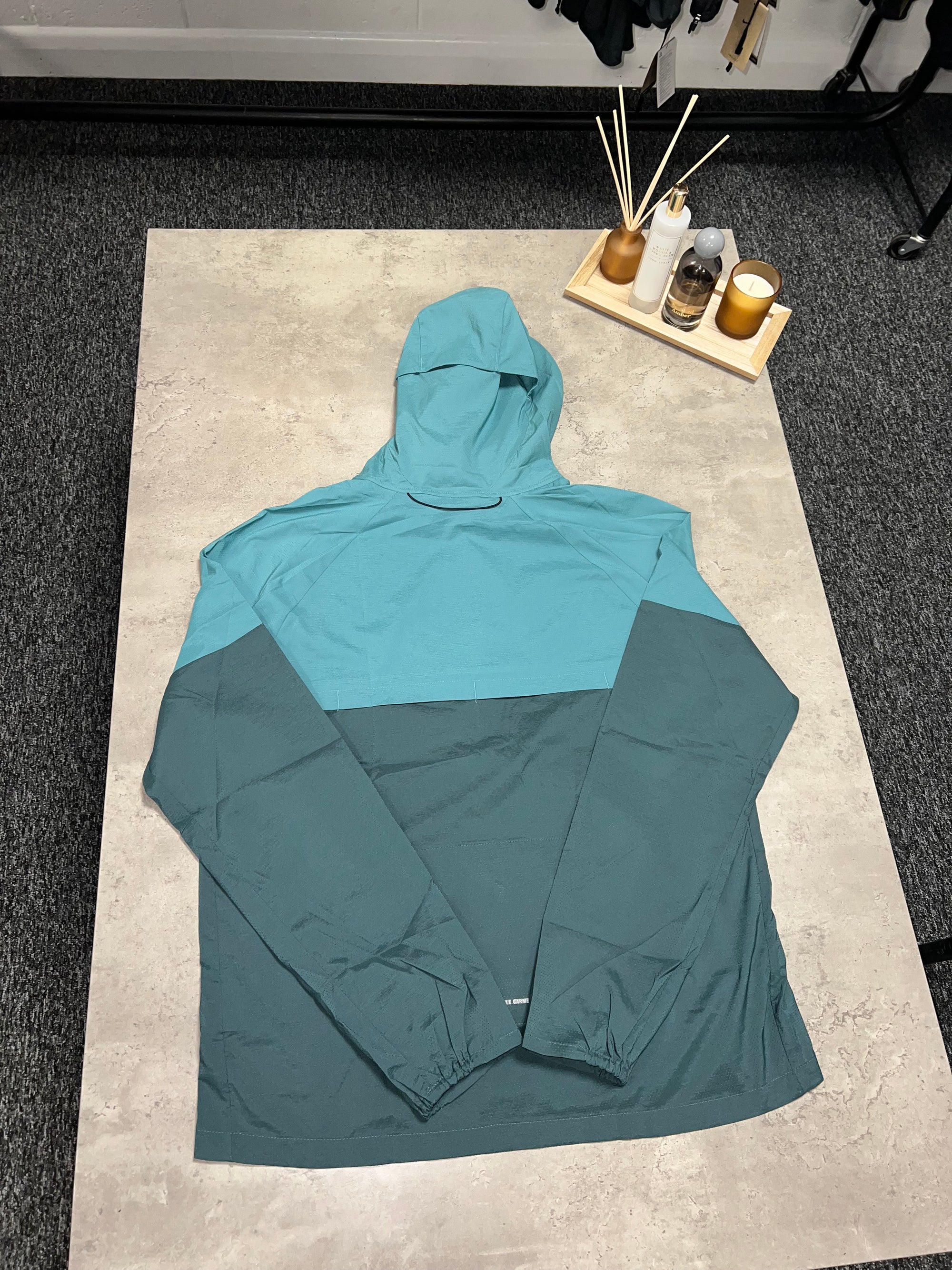 Green Teal Windrunner Asia