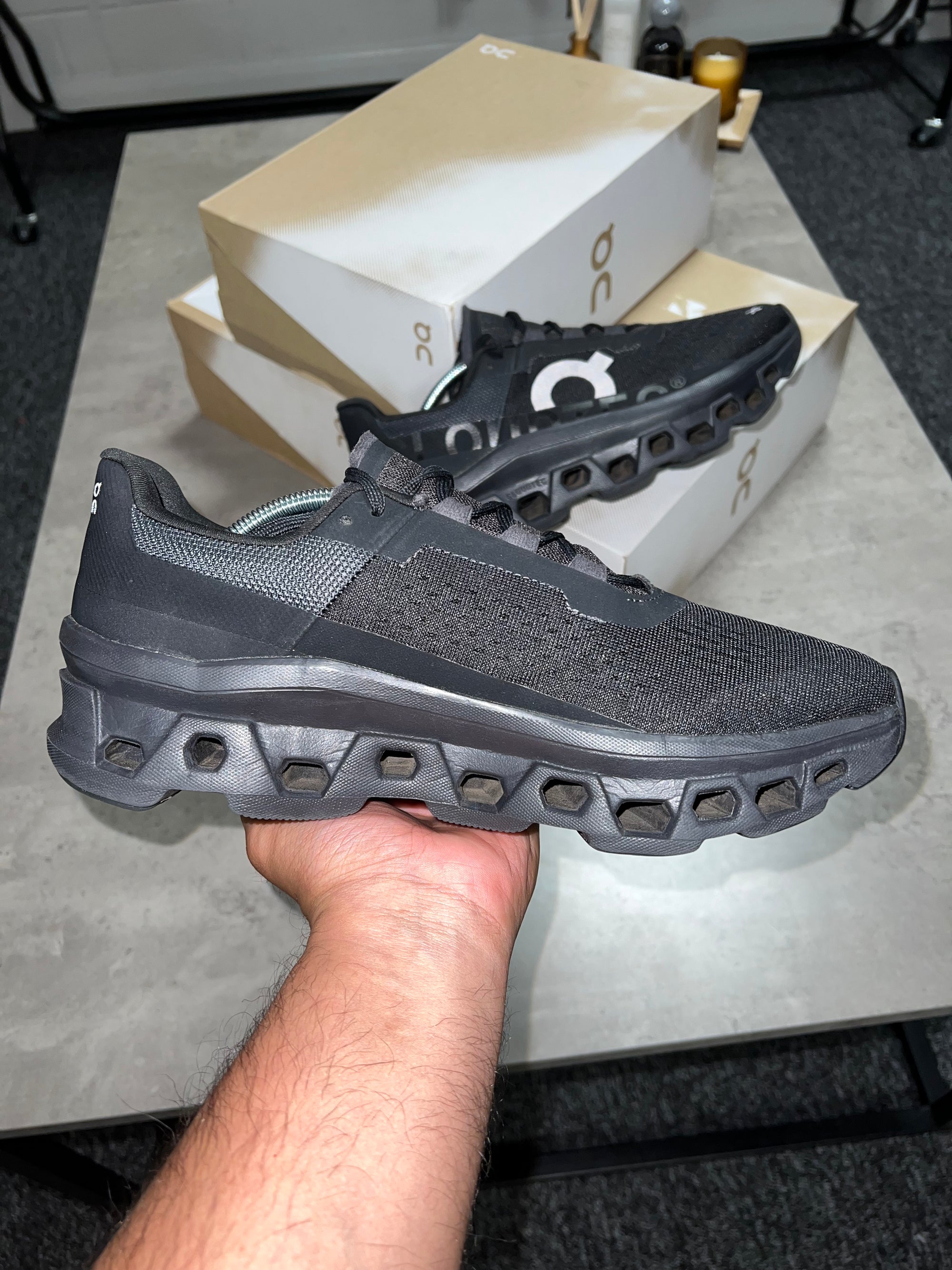 On Cloudmonster 2 Black