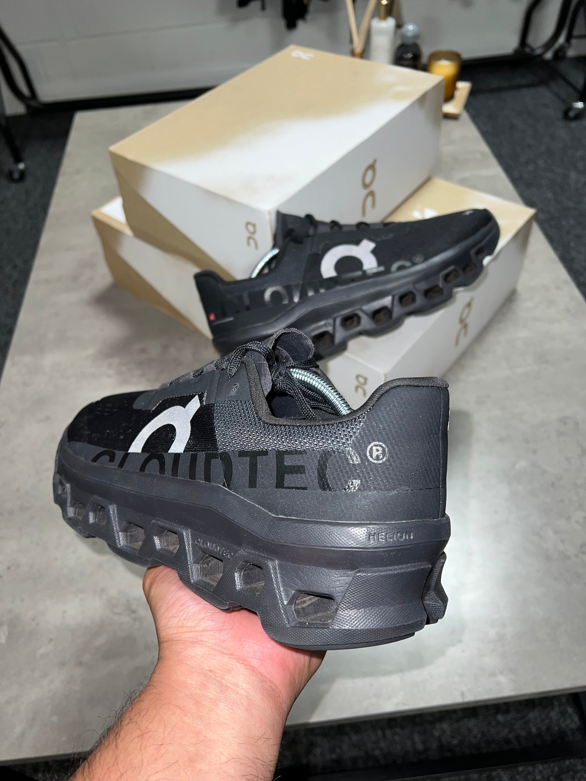 On Cloudmonster 2 Black