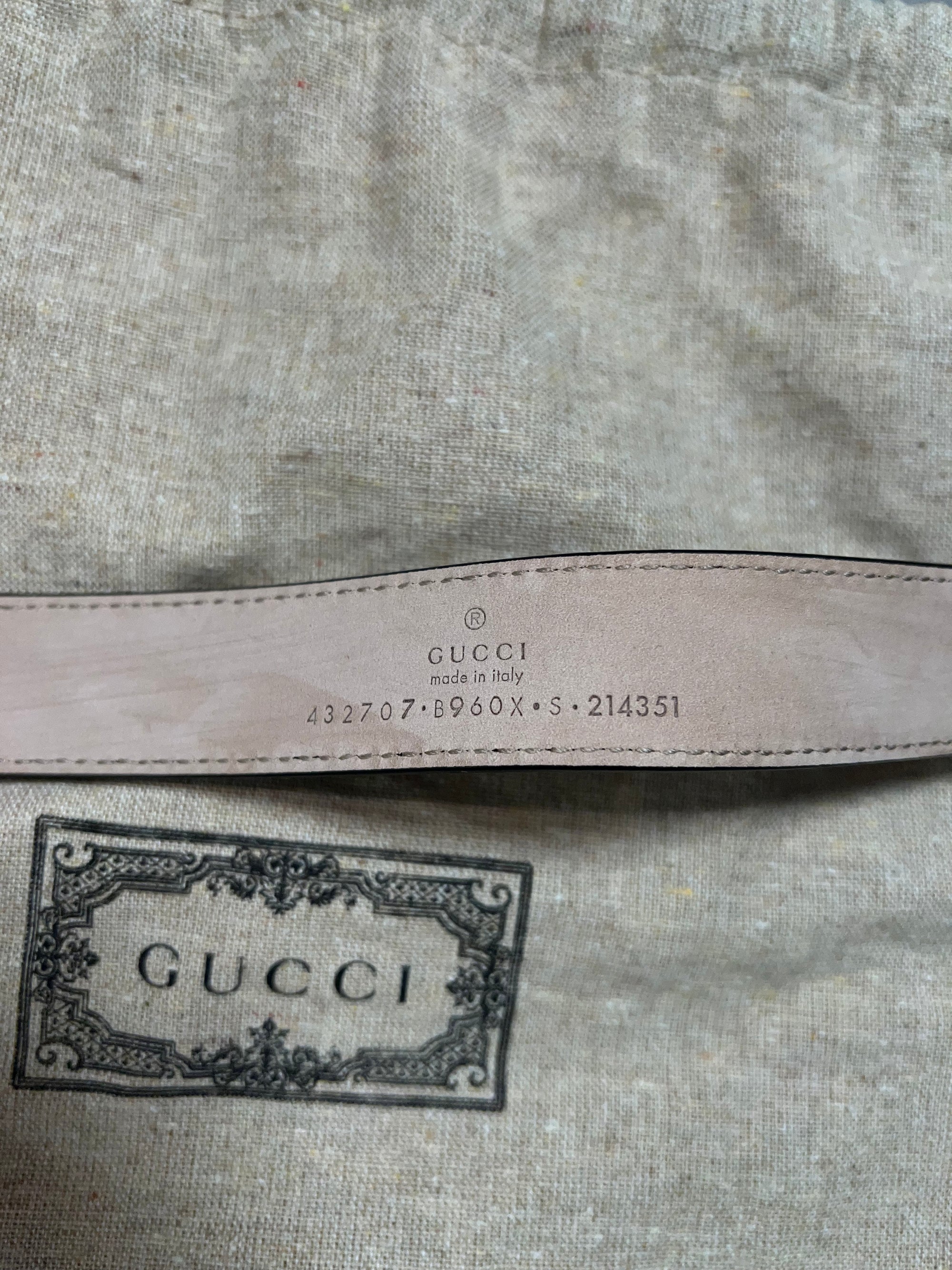 Gucci Plain Marmont Leather Belt - 24"
