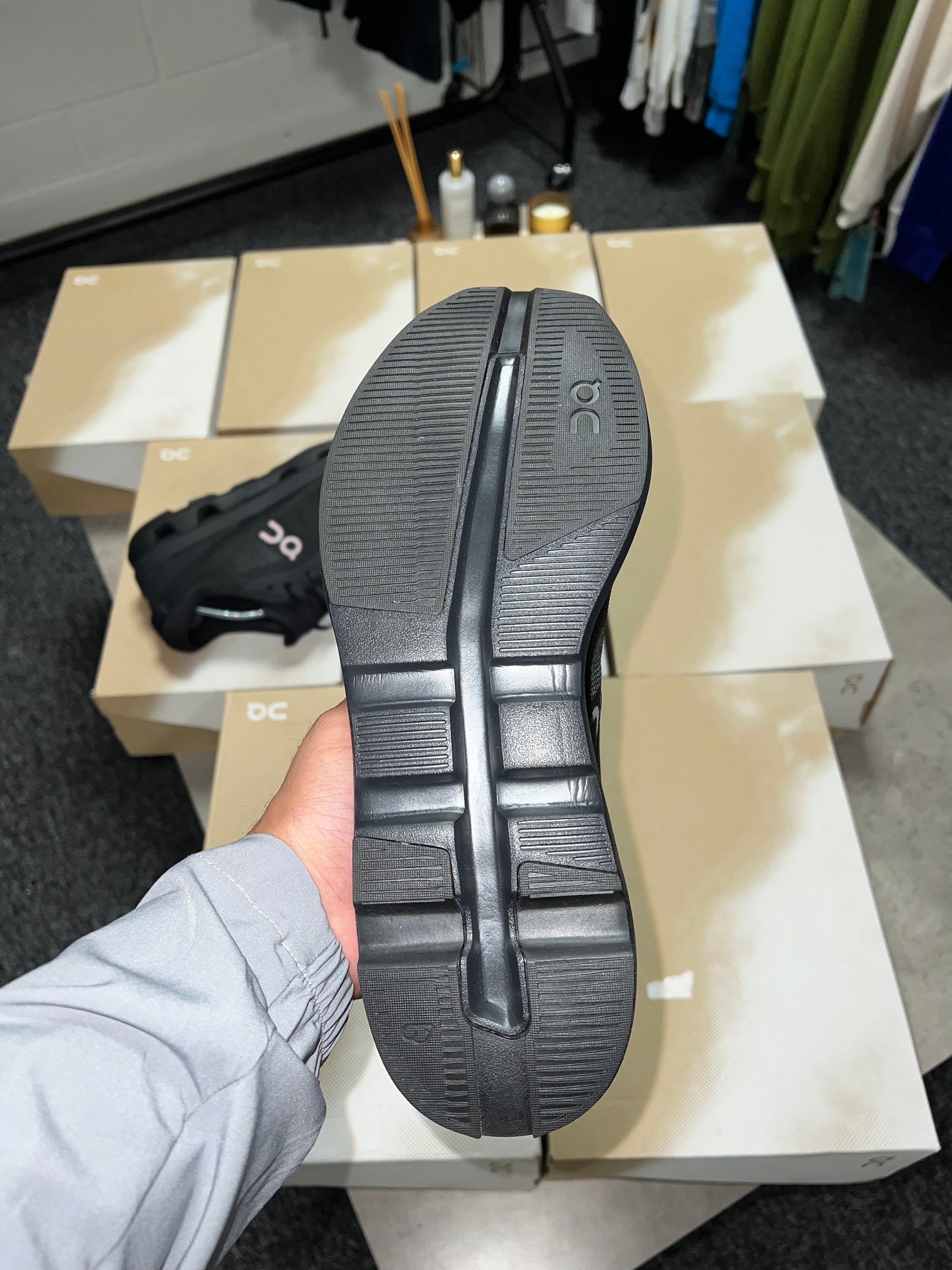 On Cloudzone - Black