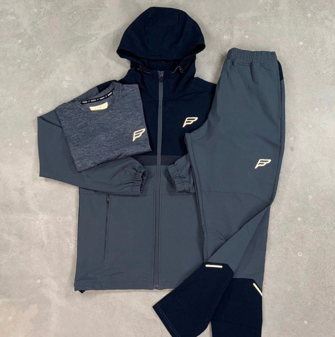 Frequency Tracksuit Black / Grey